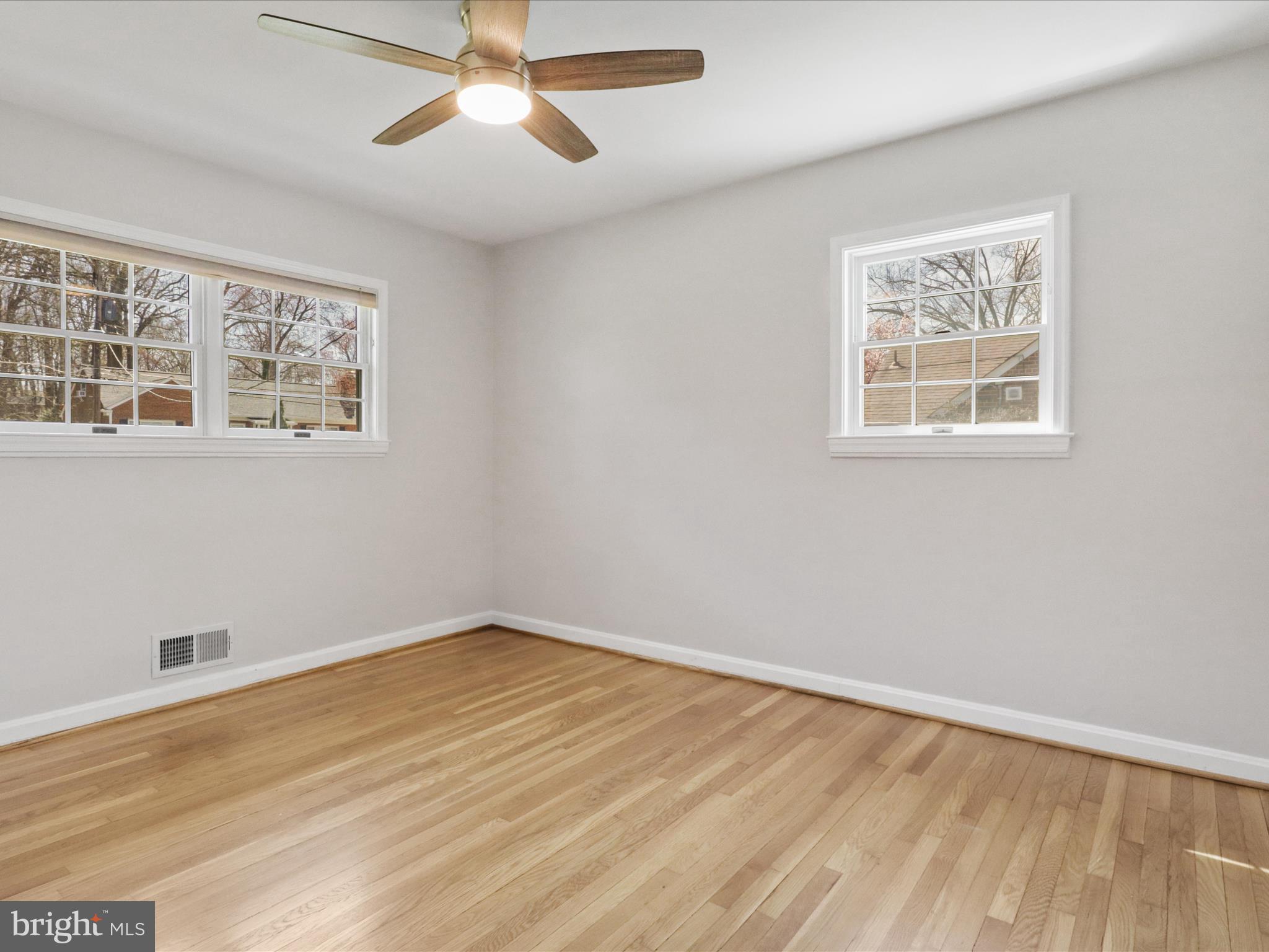 SLEEPY HOLLOW MANOR - Residential