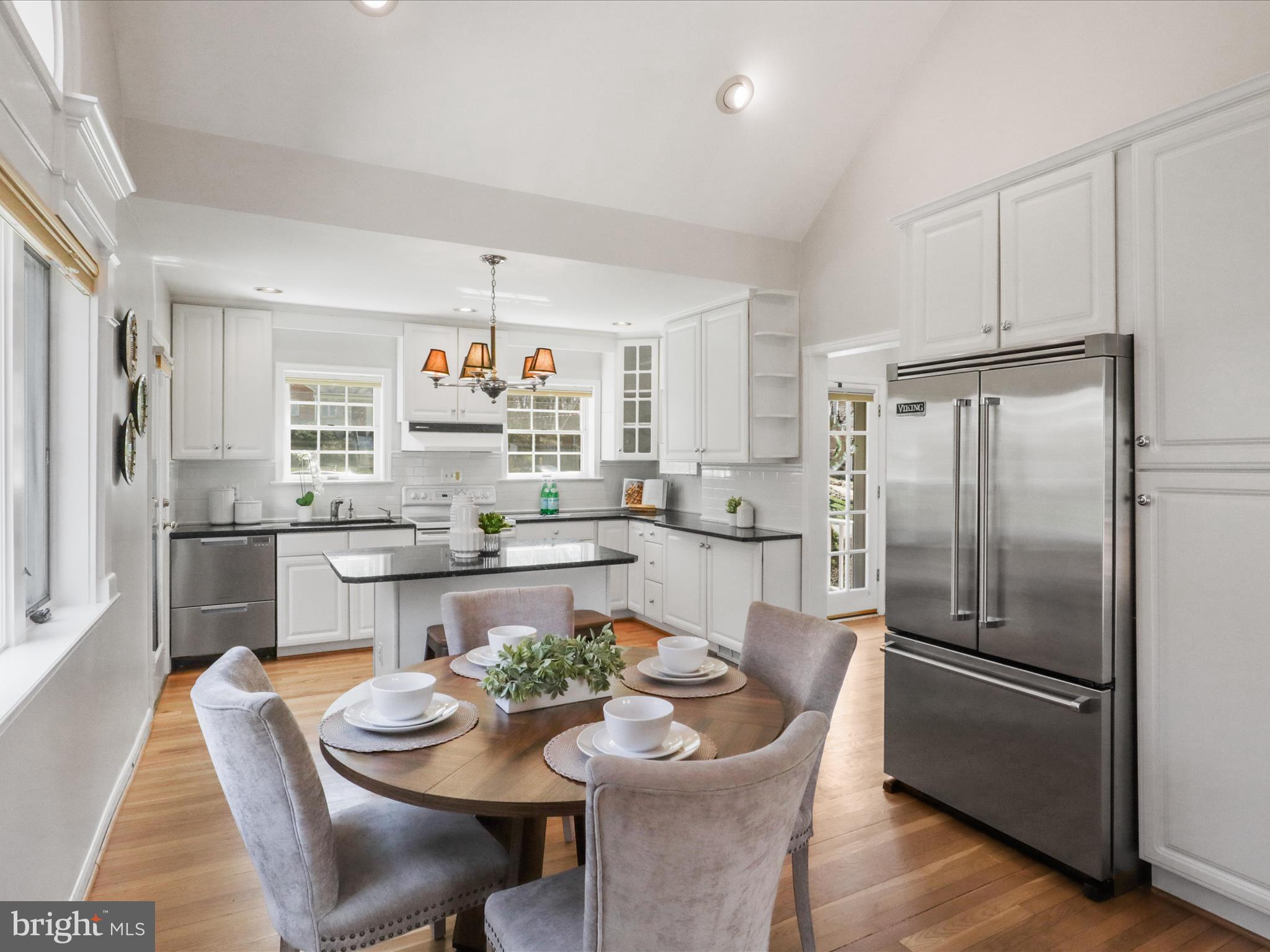 SLEEPY HOLLOW MANOR - Residential