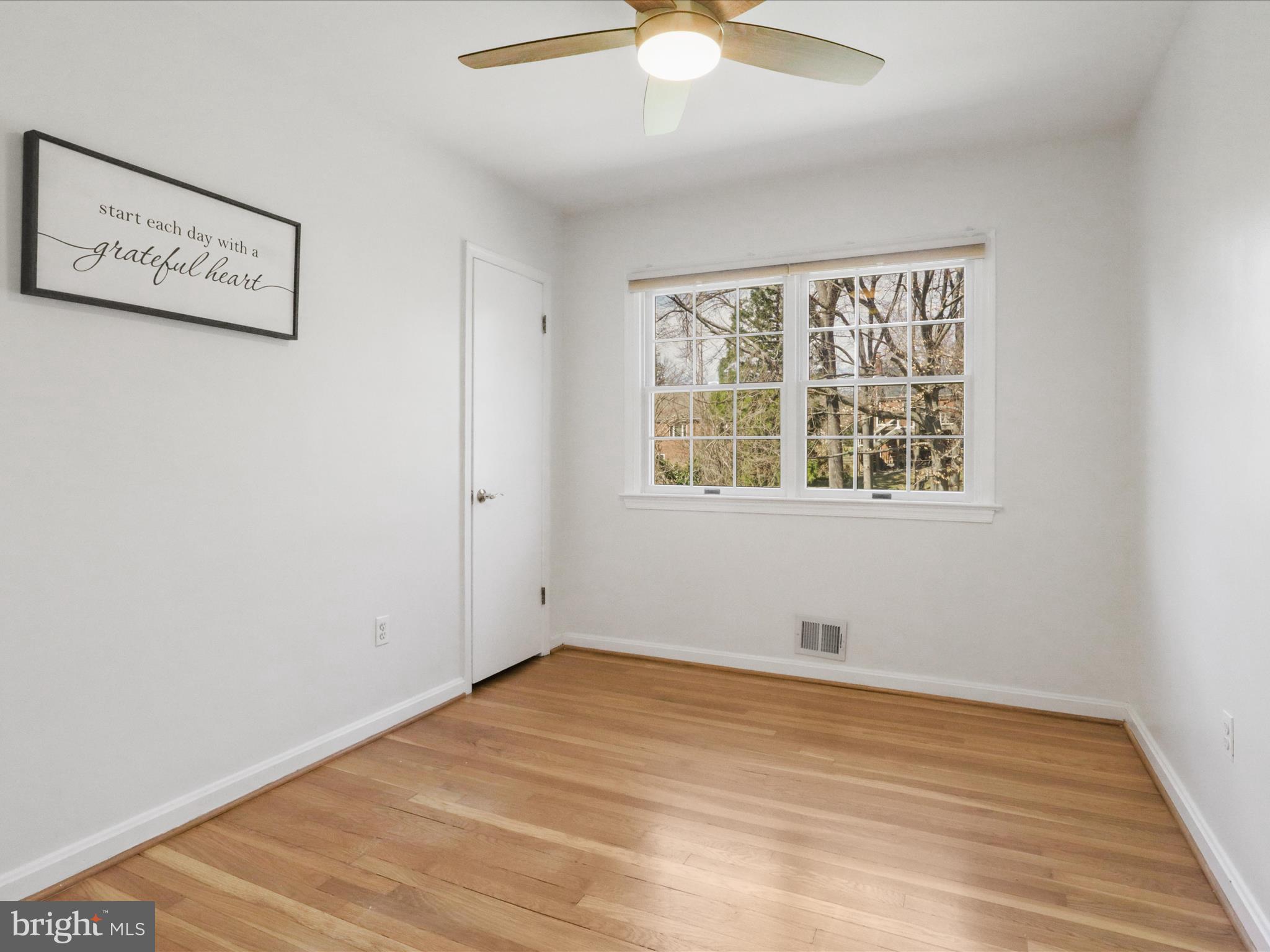 SLEEPY HOLLOW MANOR - Residential