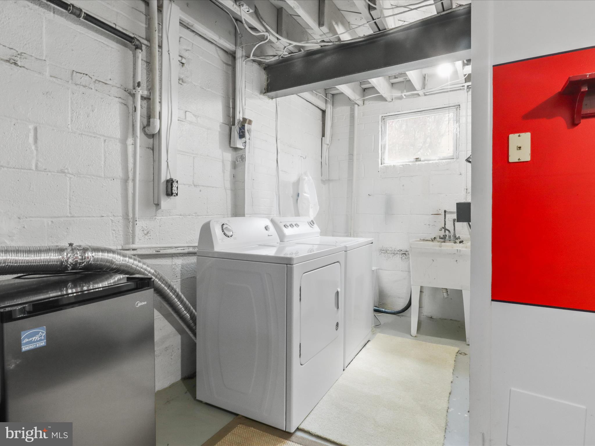 SLEEPY HOLLOW MANOR - Residential