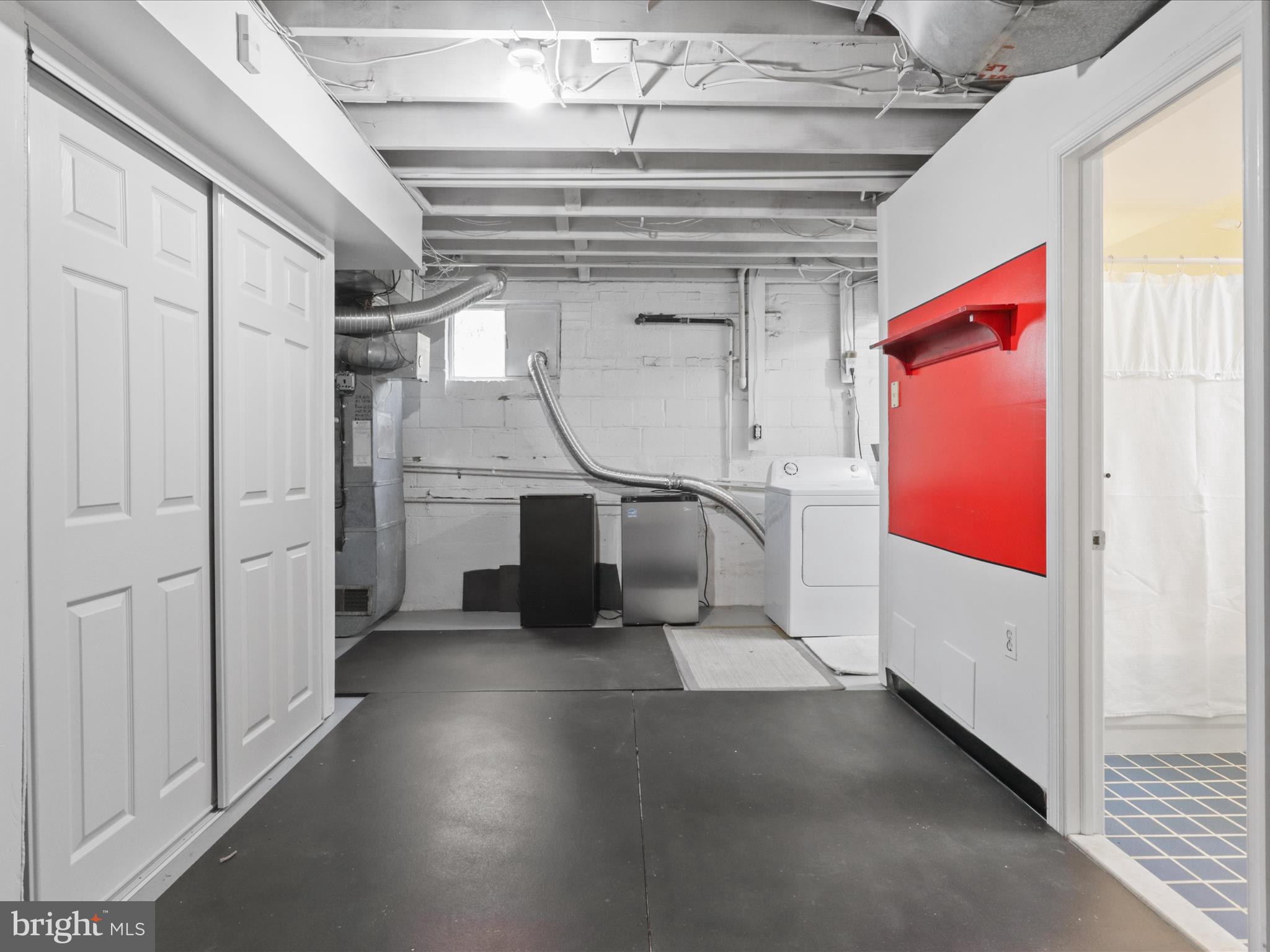 SLEEPY HOLLOW MANOR - Residential