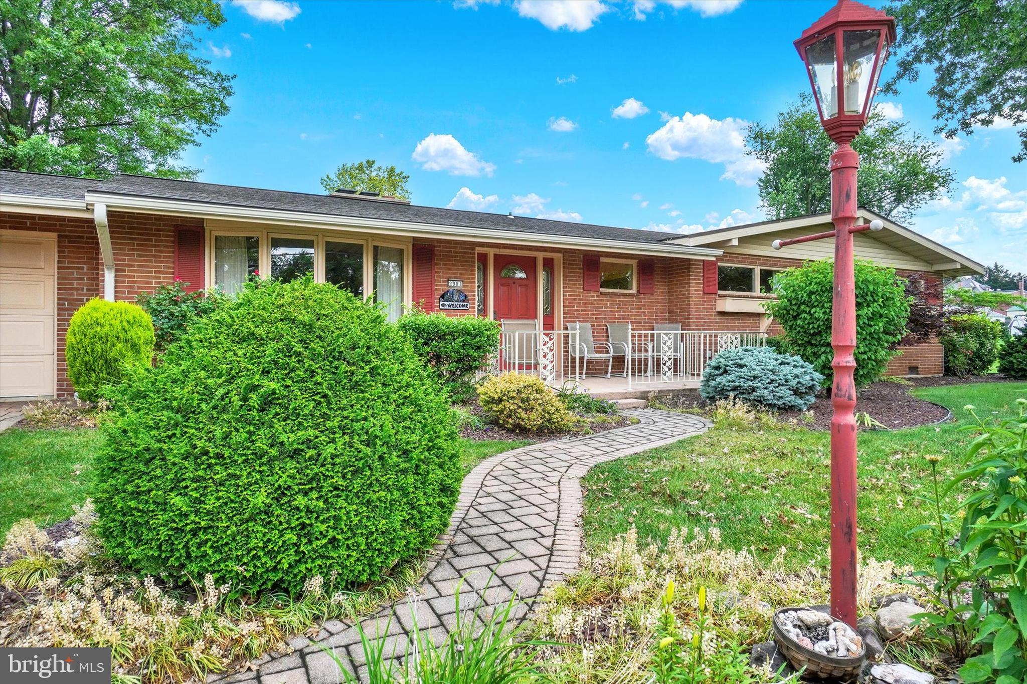 2901 SUNSET DRIVE