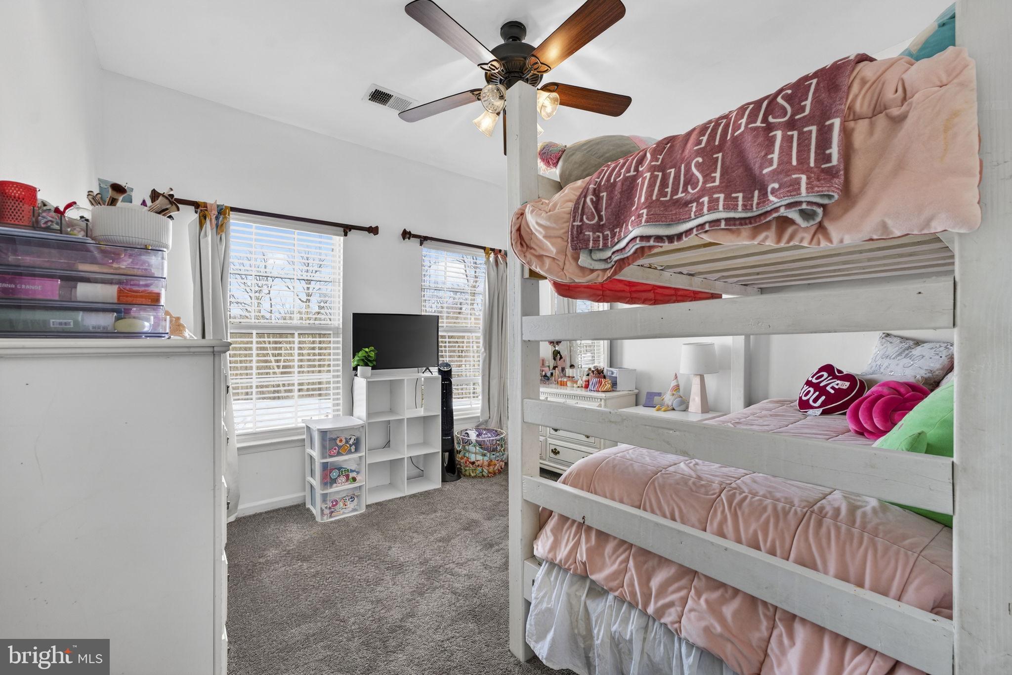 WAKELAND MANOR - Residential