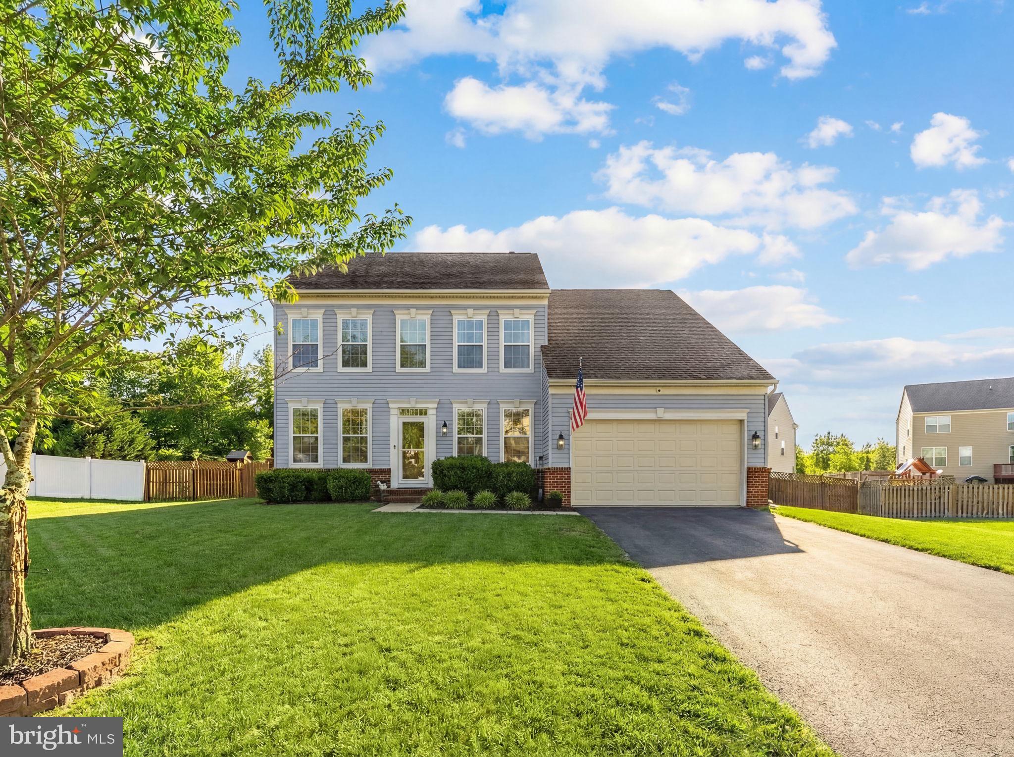 WAKELAND MANOR - Residential