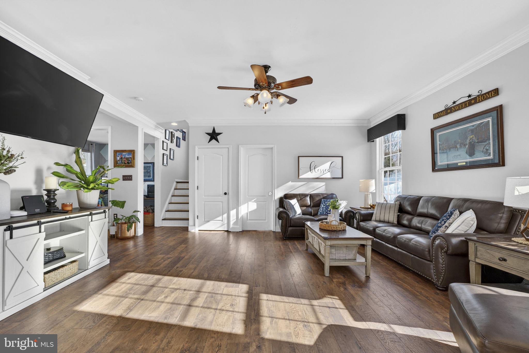 WAKELAND MANOR - Residential