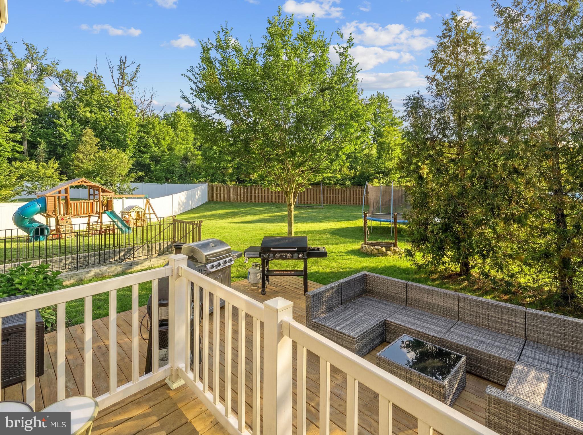 WAKELAND MANOR - Residential