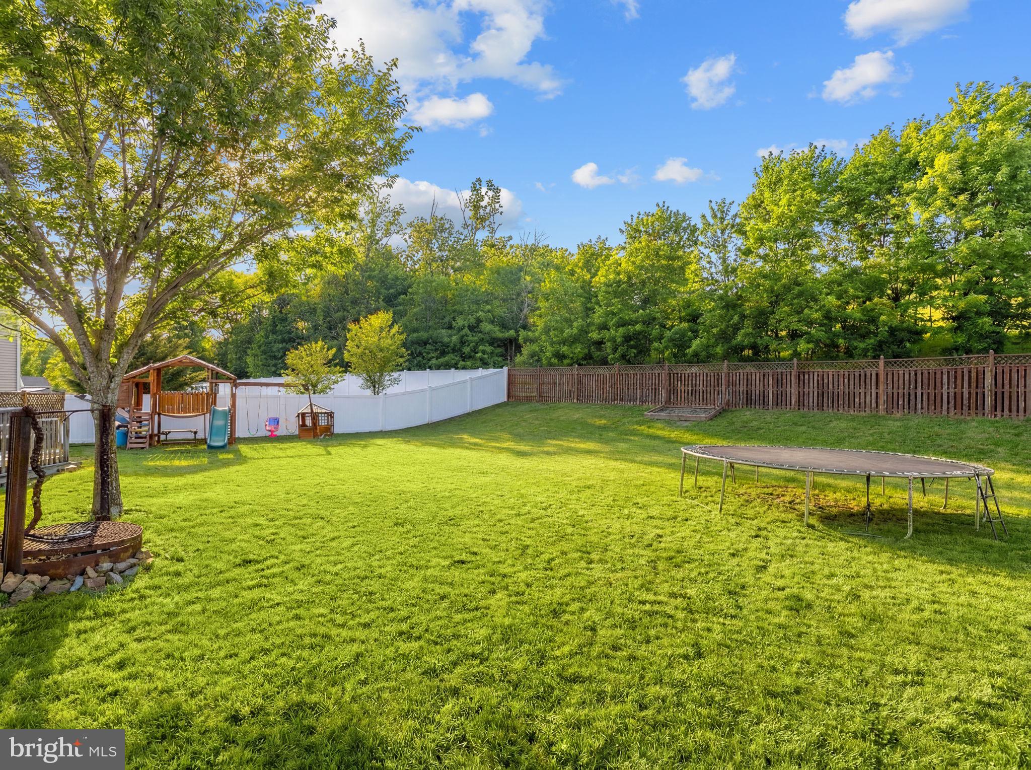 WAKELAND MANOR - Residential