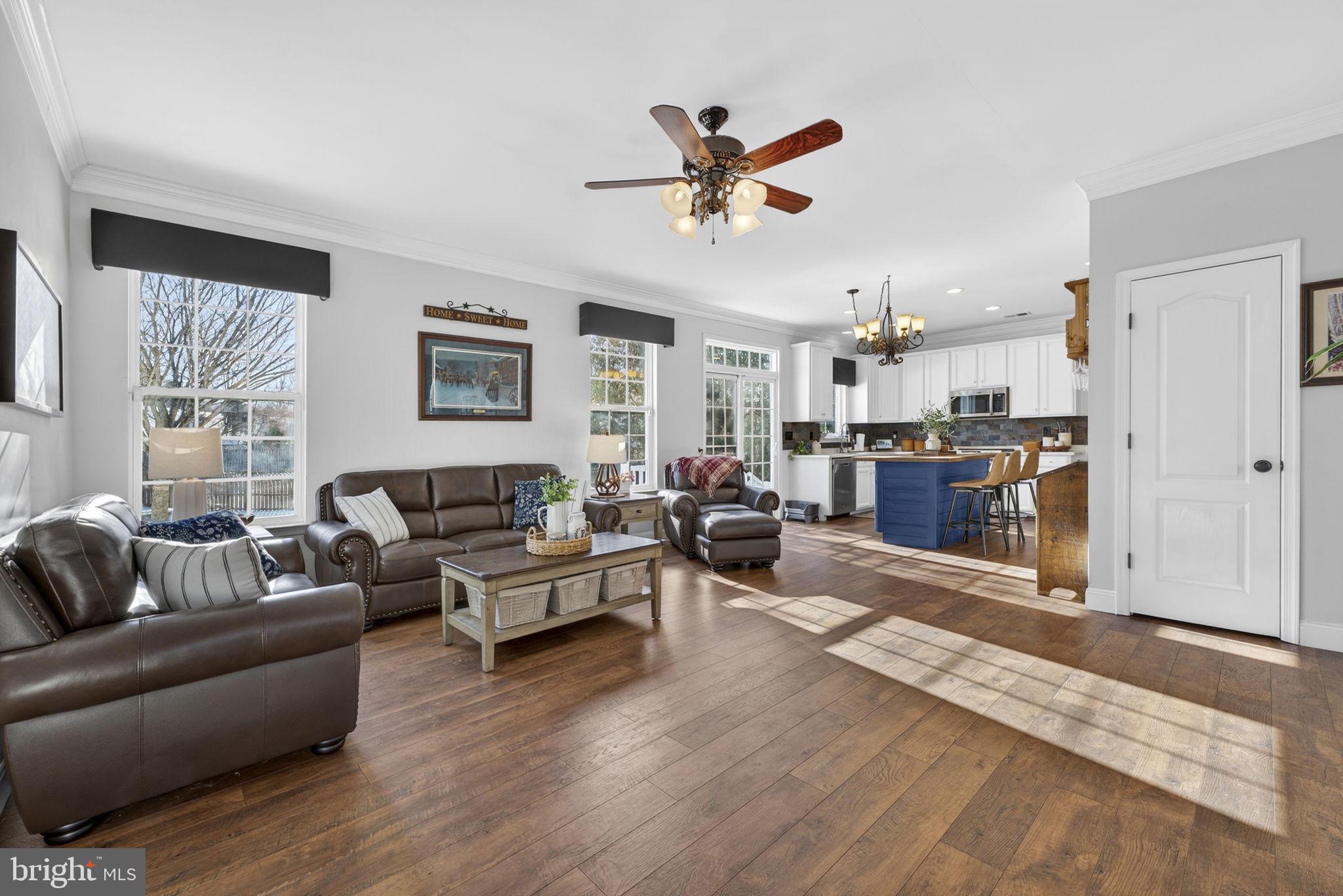 WAKELAND MANOR - Residential