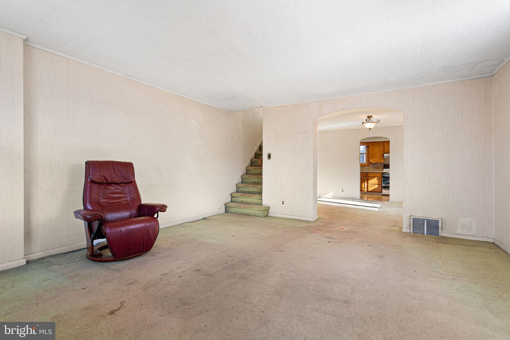 ROXBOROUGH - Residential