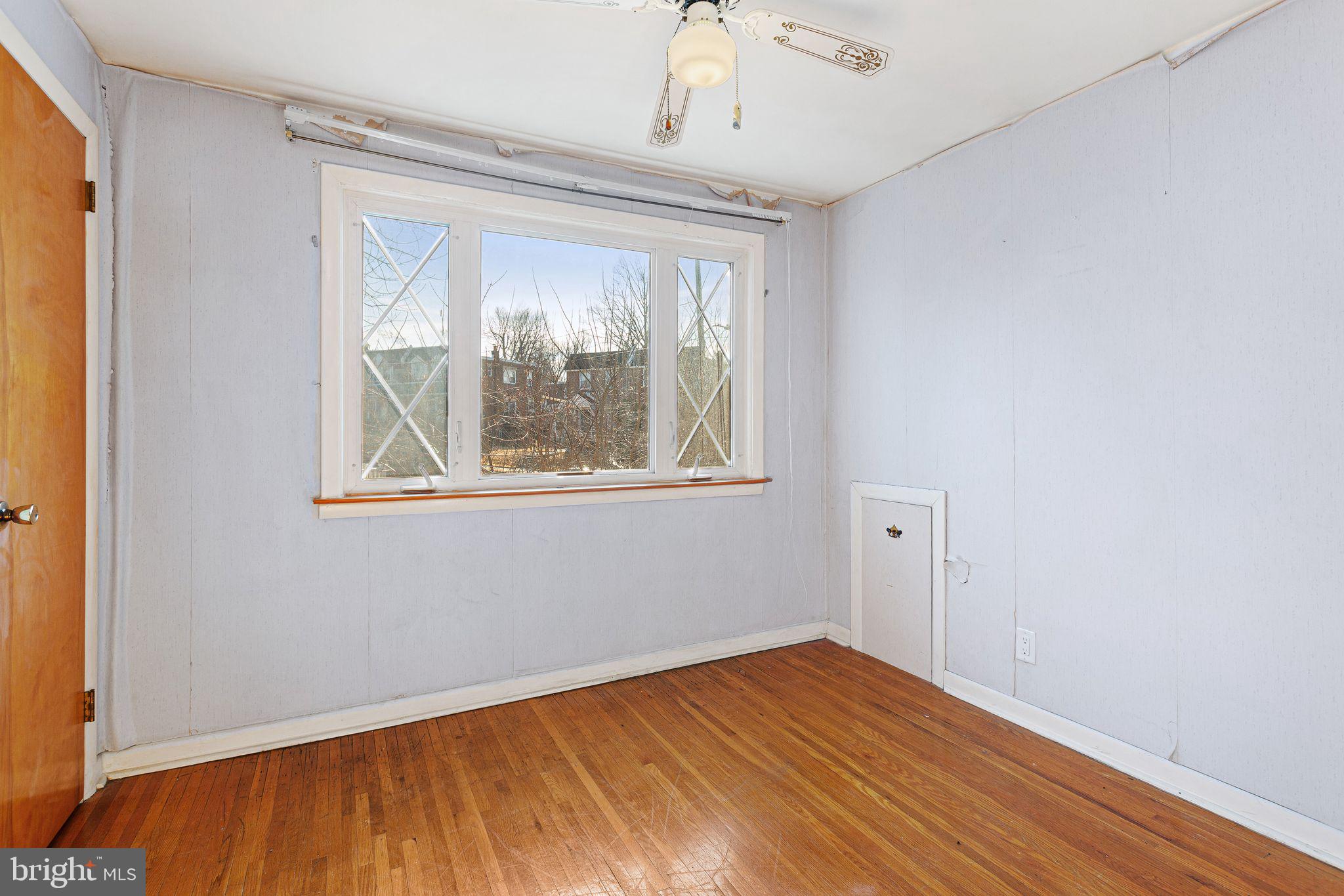 ROXBOROUGH - Residential