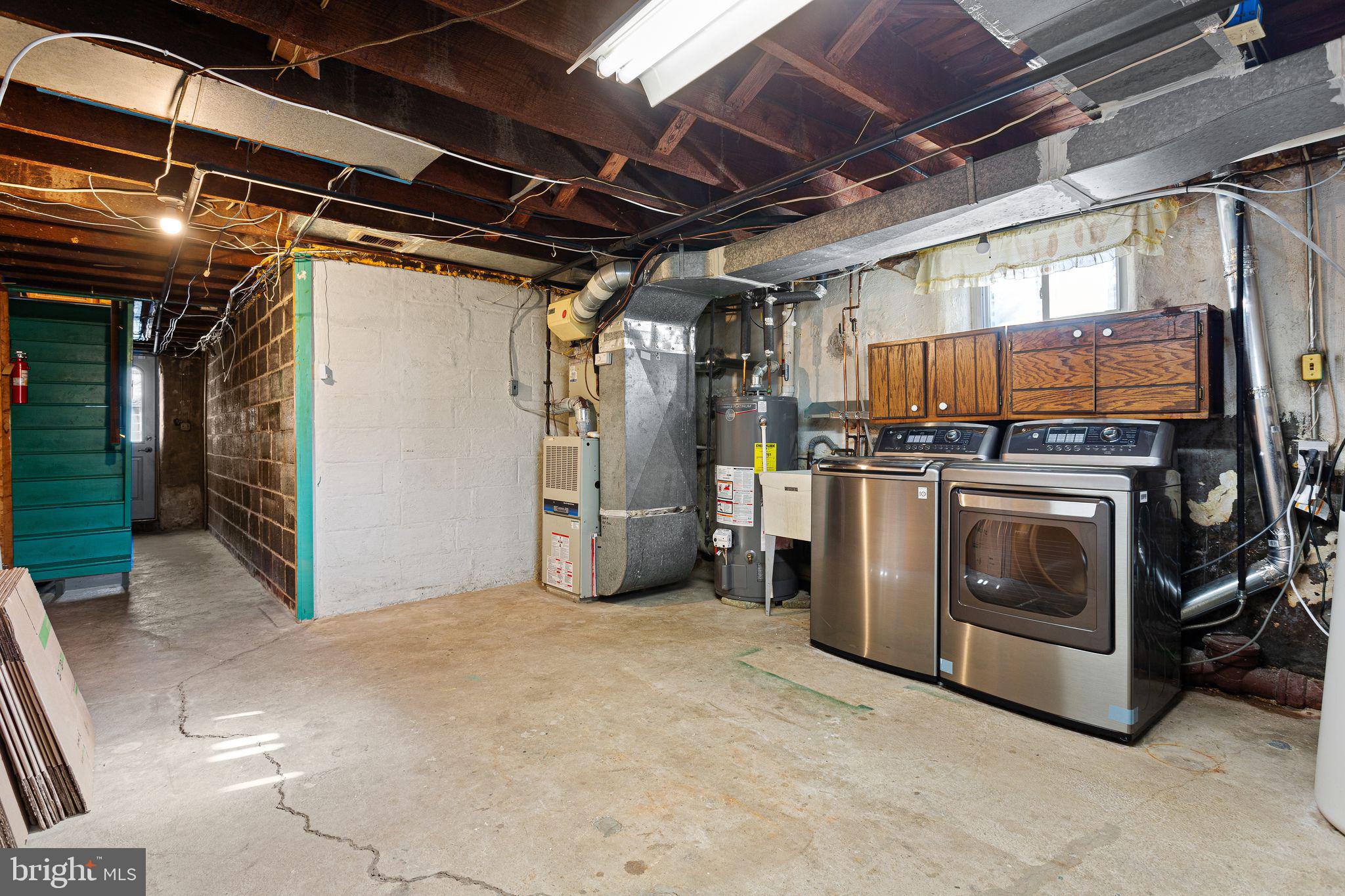 ROXBOROUGH - Residential