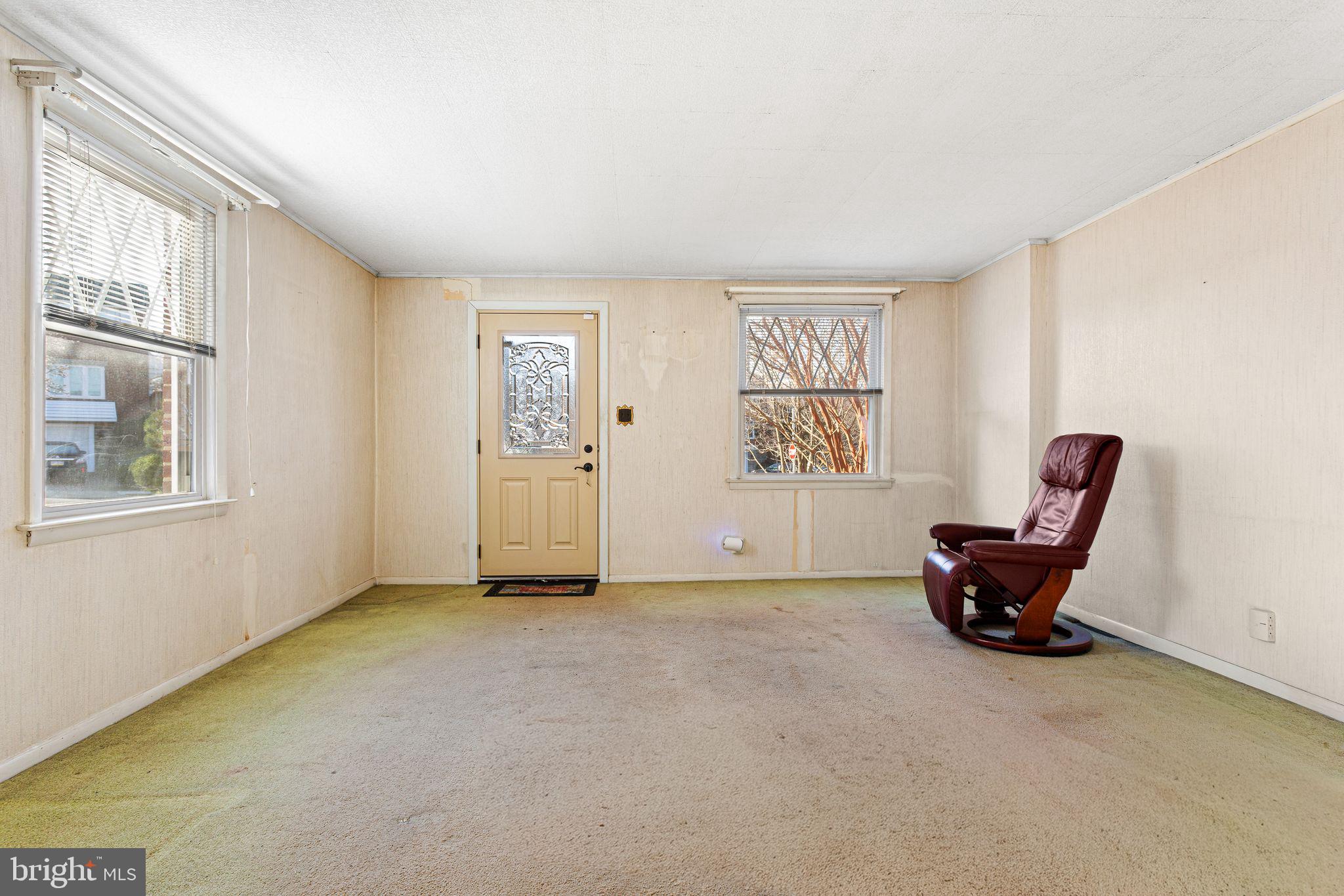 ROXBOROUGH - Residential