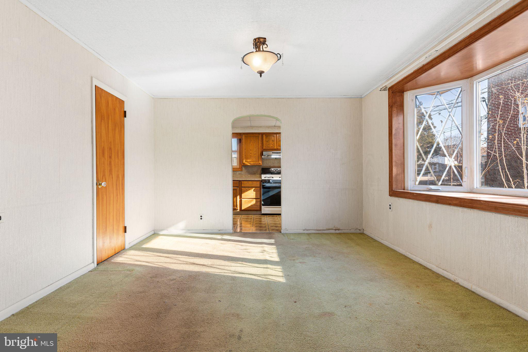 ROXBOROUGH - Residential