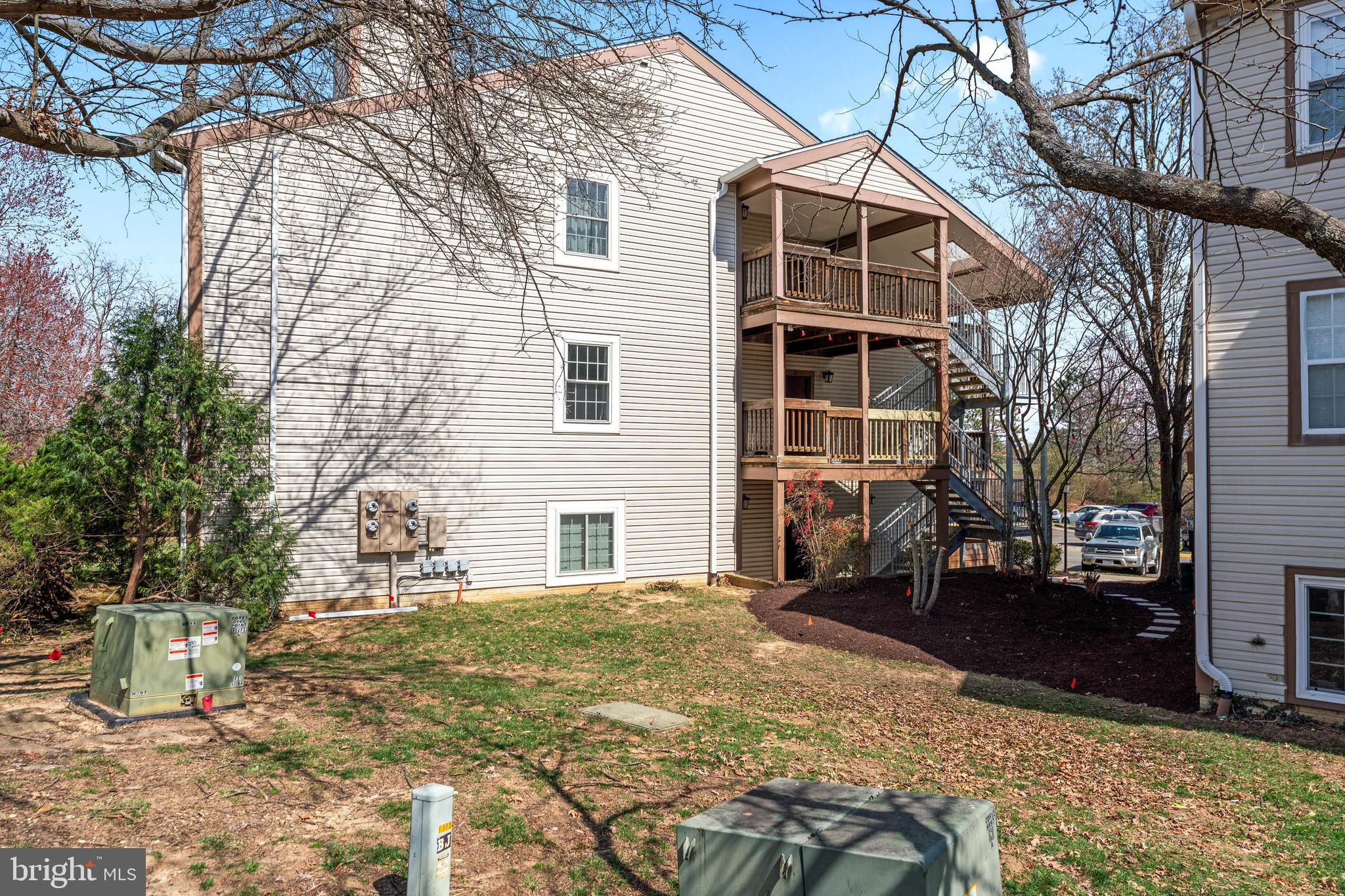 SURREY AT MANCHESTER LAKES - Residential Lease