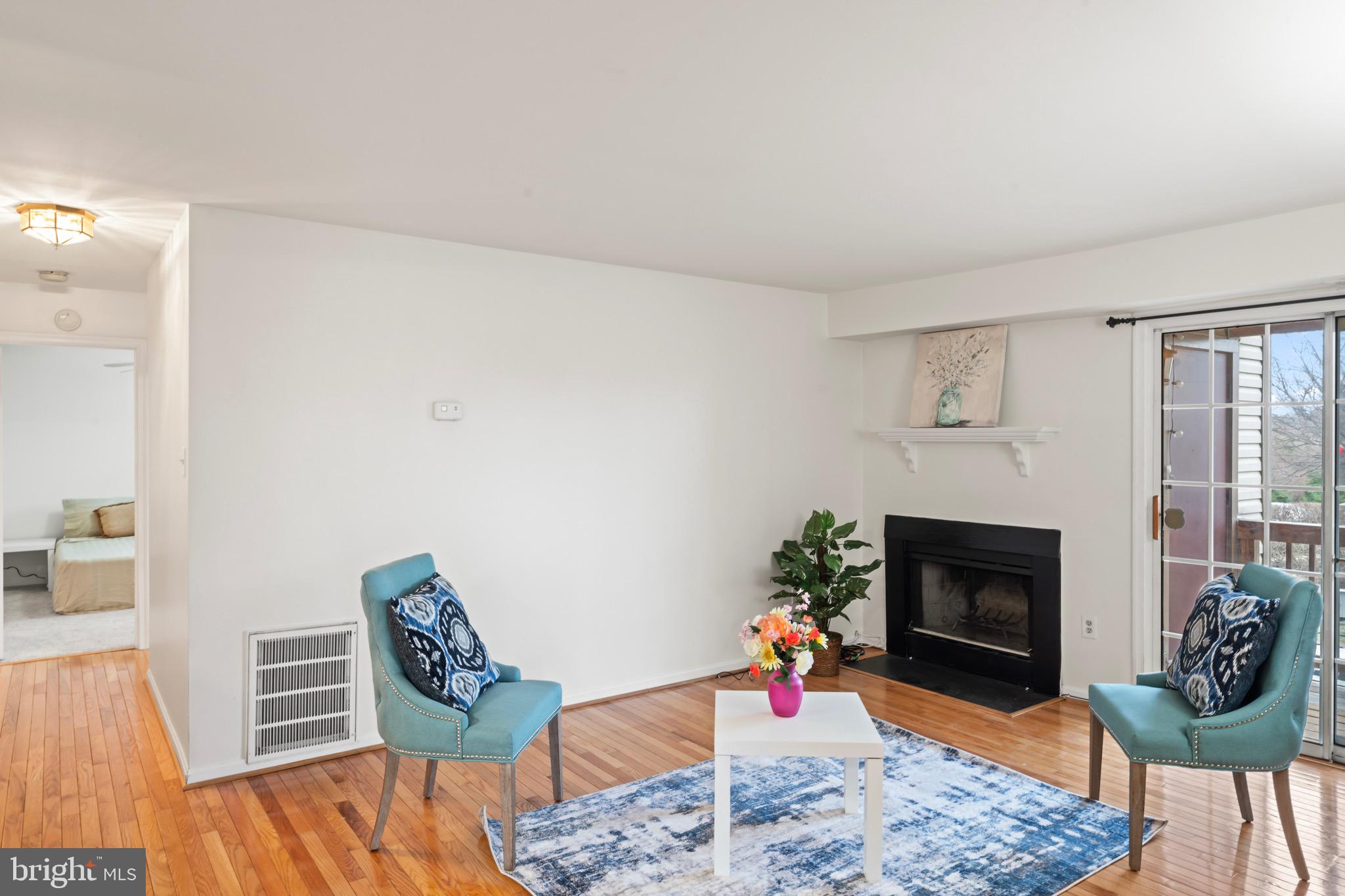 SURREY AT MANCHESTER LAKES - Residential Lease