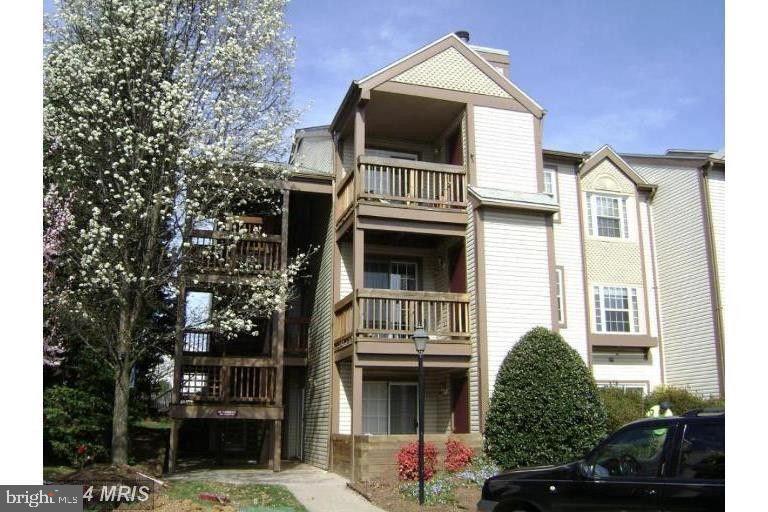 SURREY AT MANCHESTER LAKES - Residential Lease