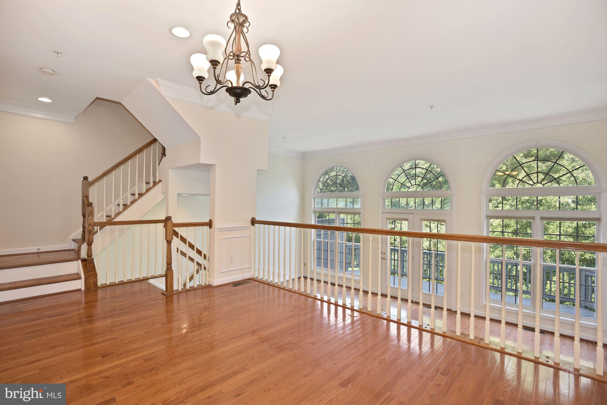 TYSONS VILLAGE - Residential Lease