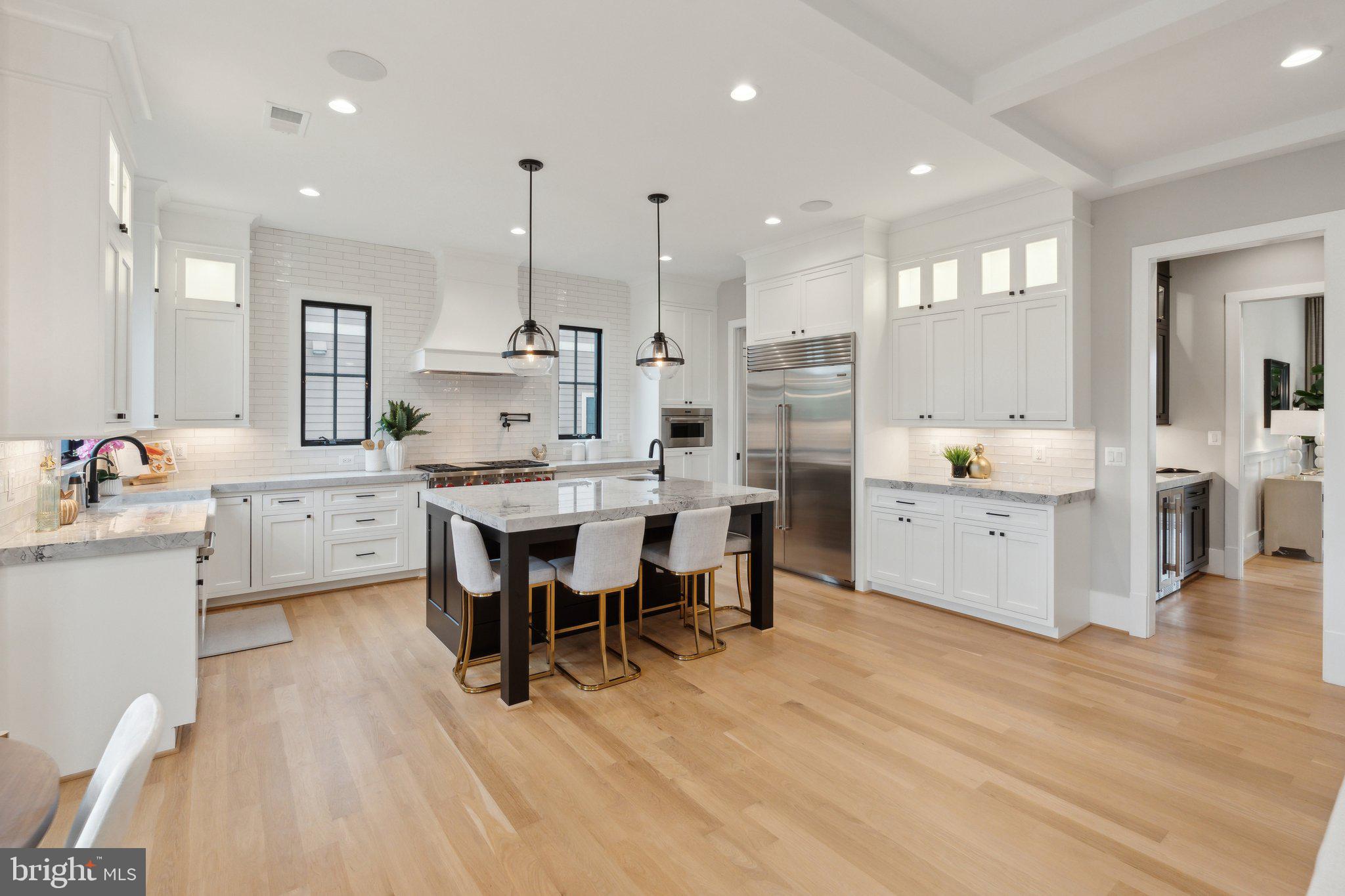 ROSEMONT - Residential