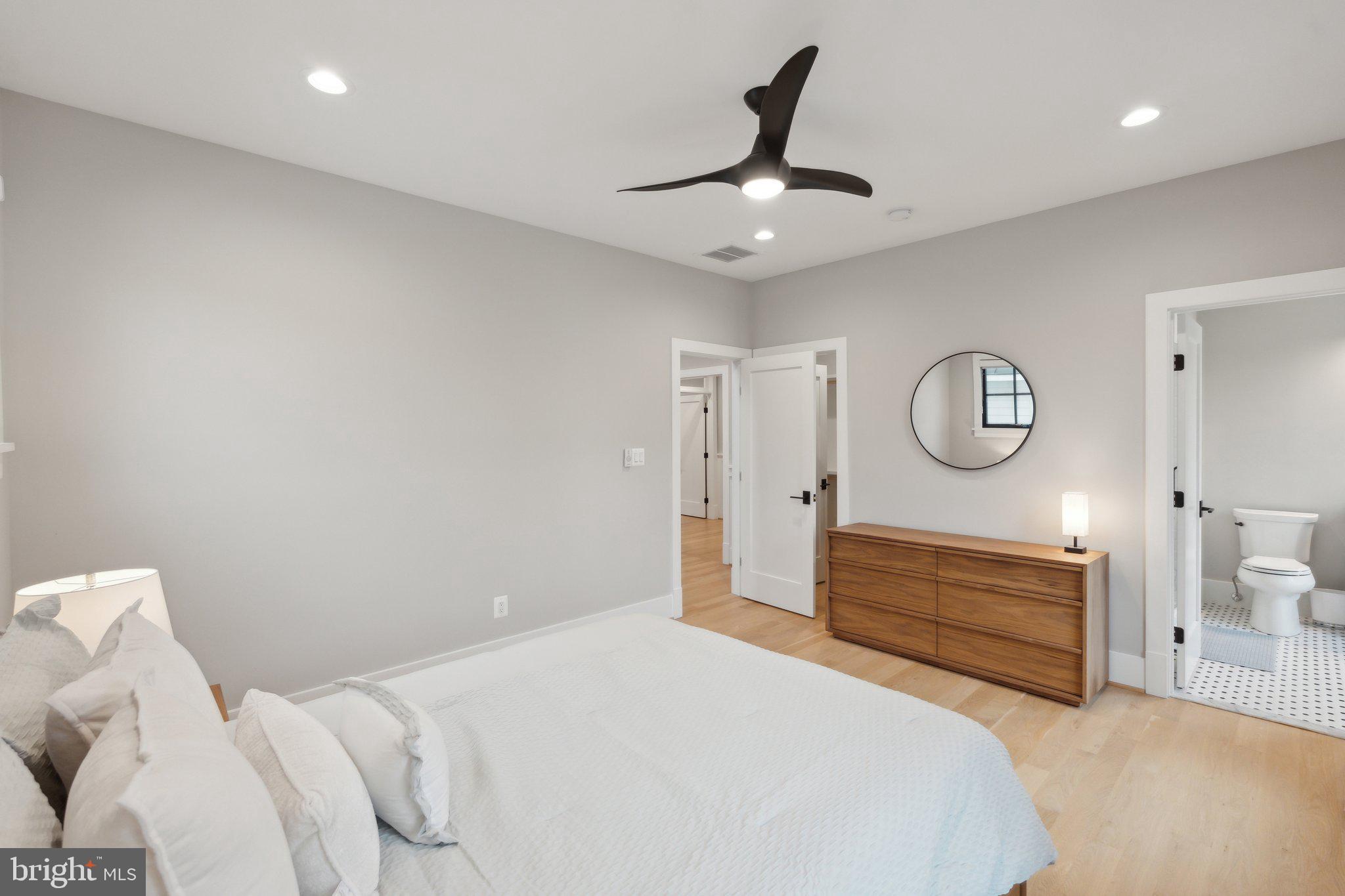 ROSEMONT - Residential