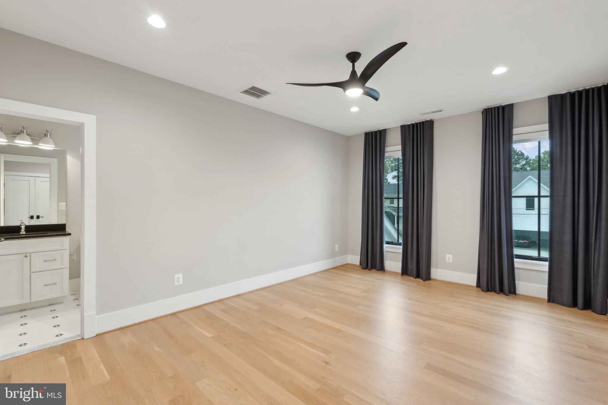 ROSEMONT - Residential