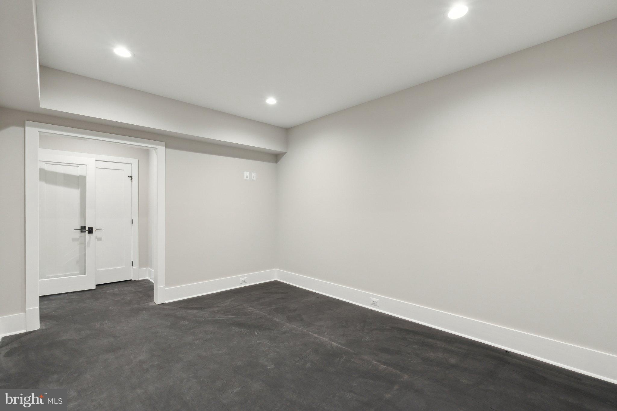 ROSEMONT - Residential