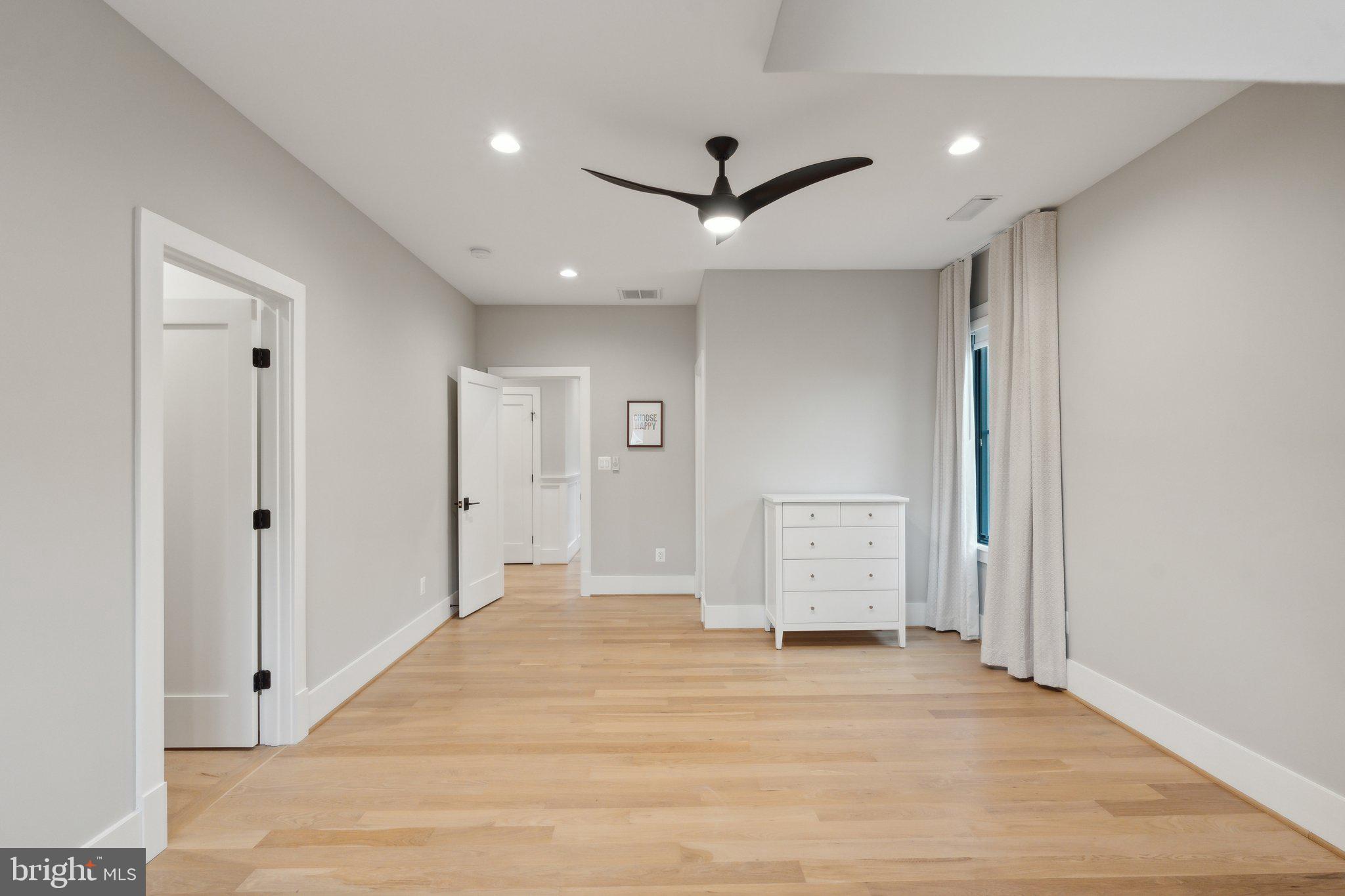 ROSEMONT - Residential