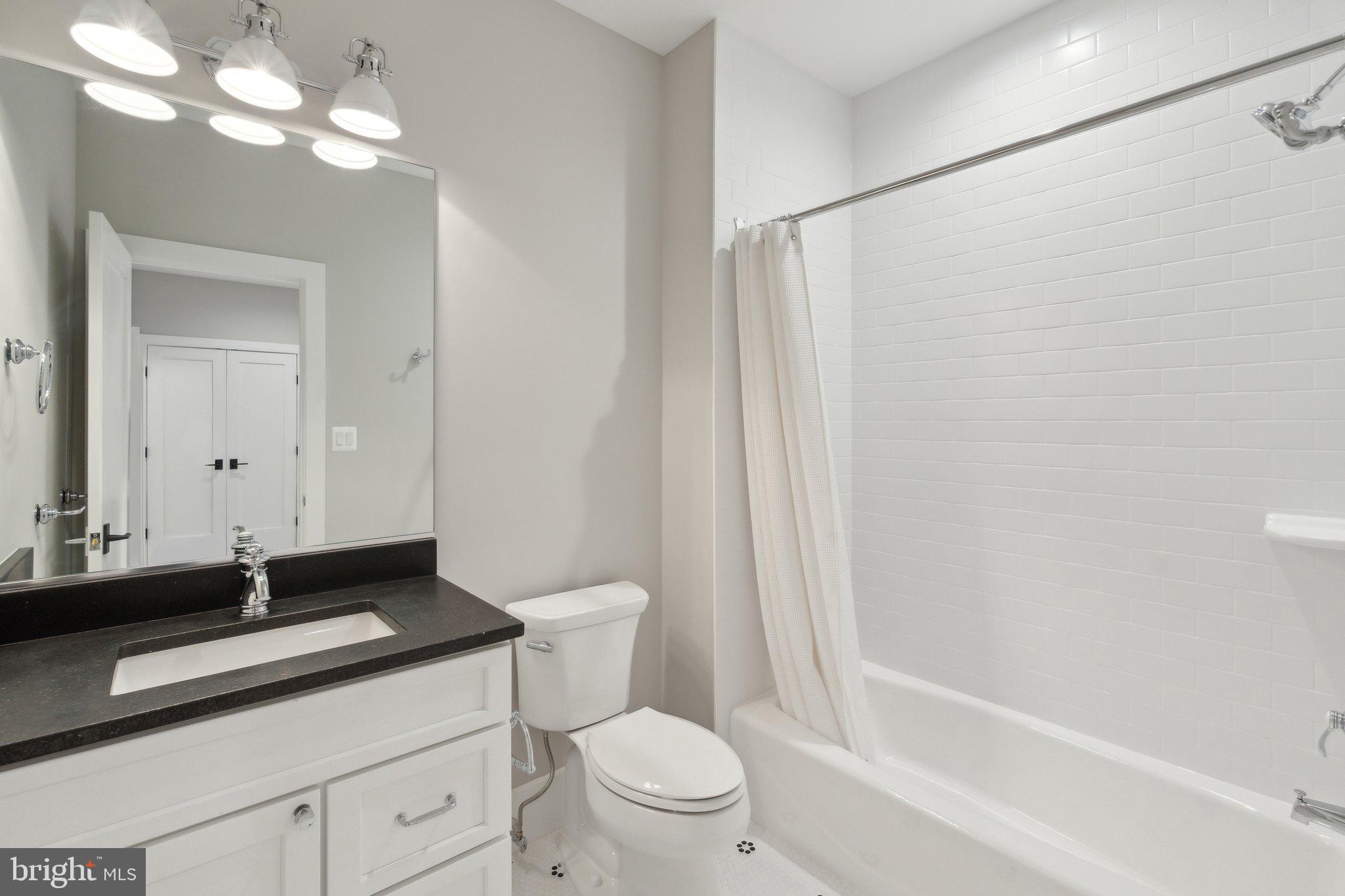 ROSEMONT - Residential