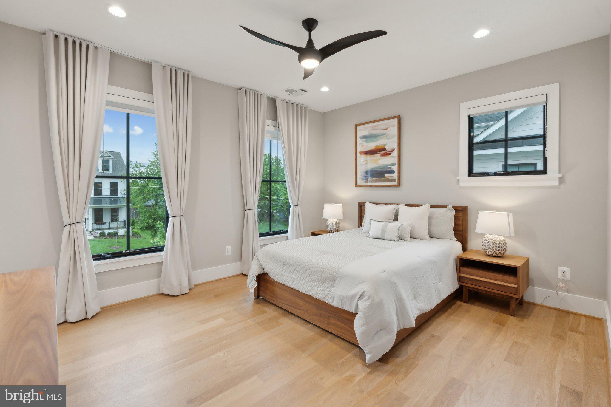 ROSEMONT - Residential