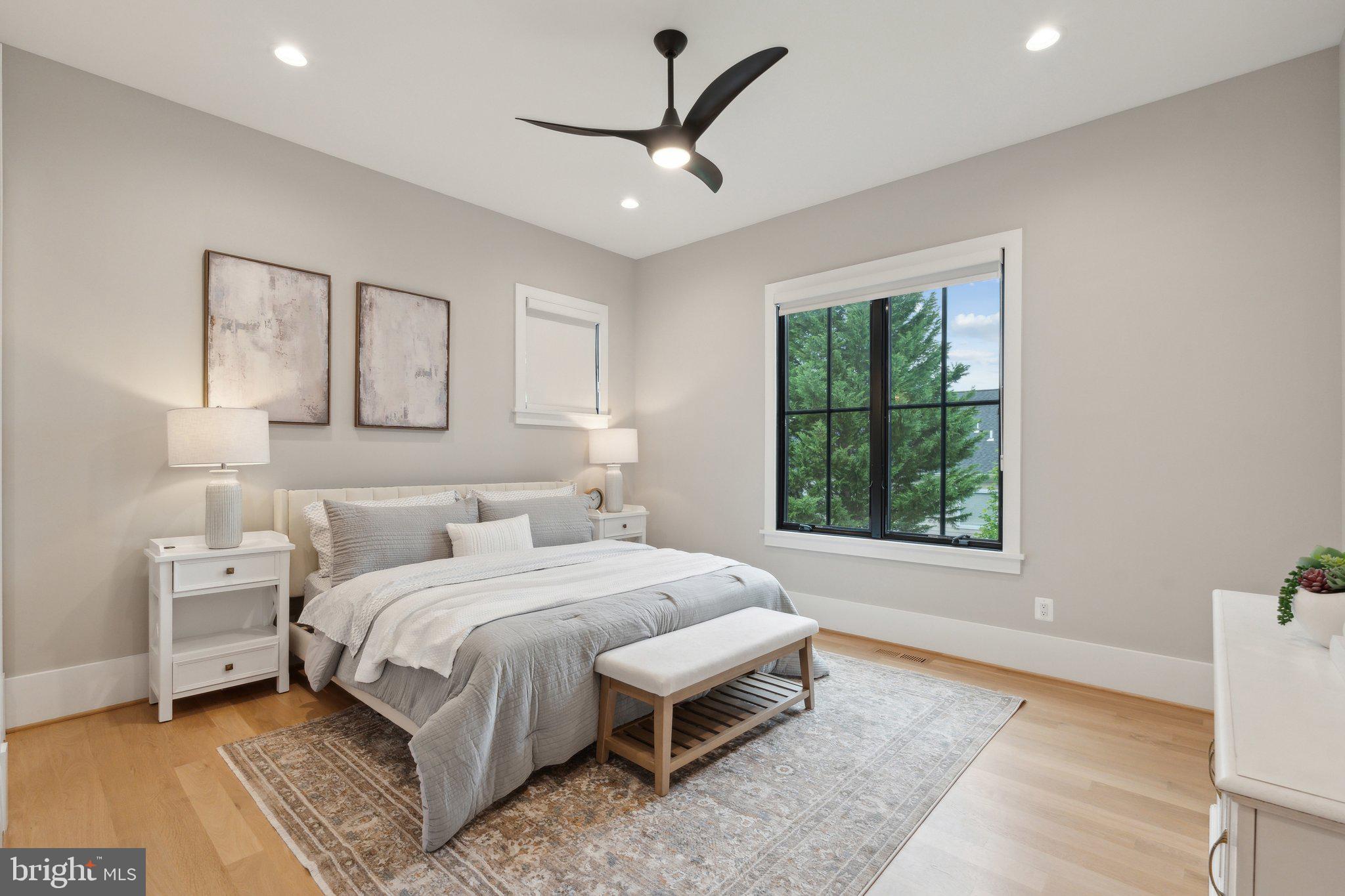 ROSEMONT - Residential