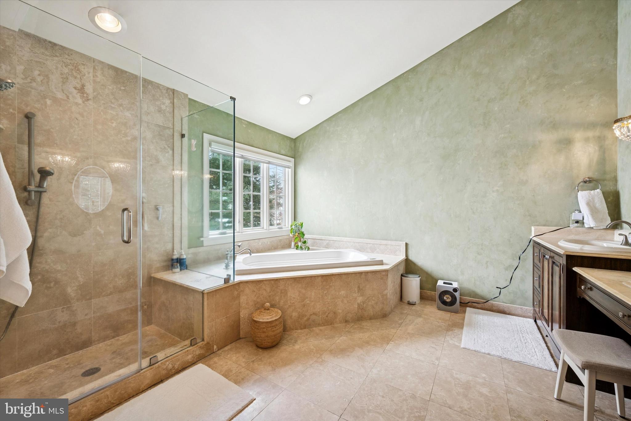 GREENE COUNTRIE - Residential