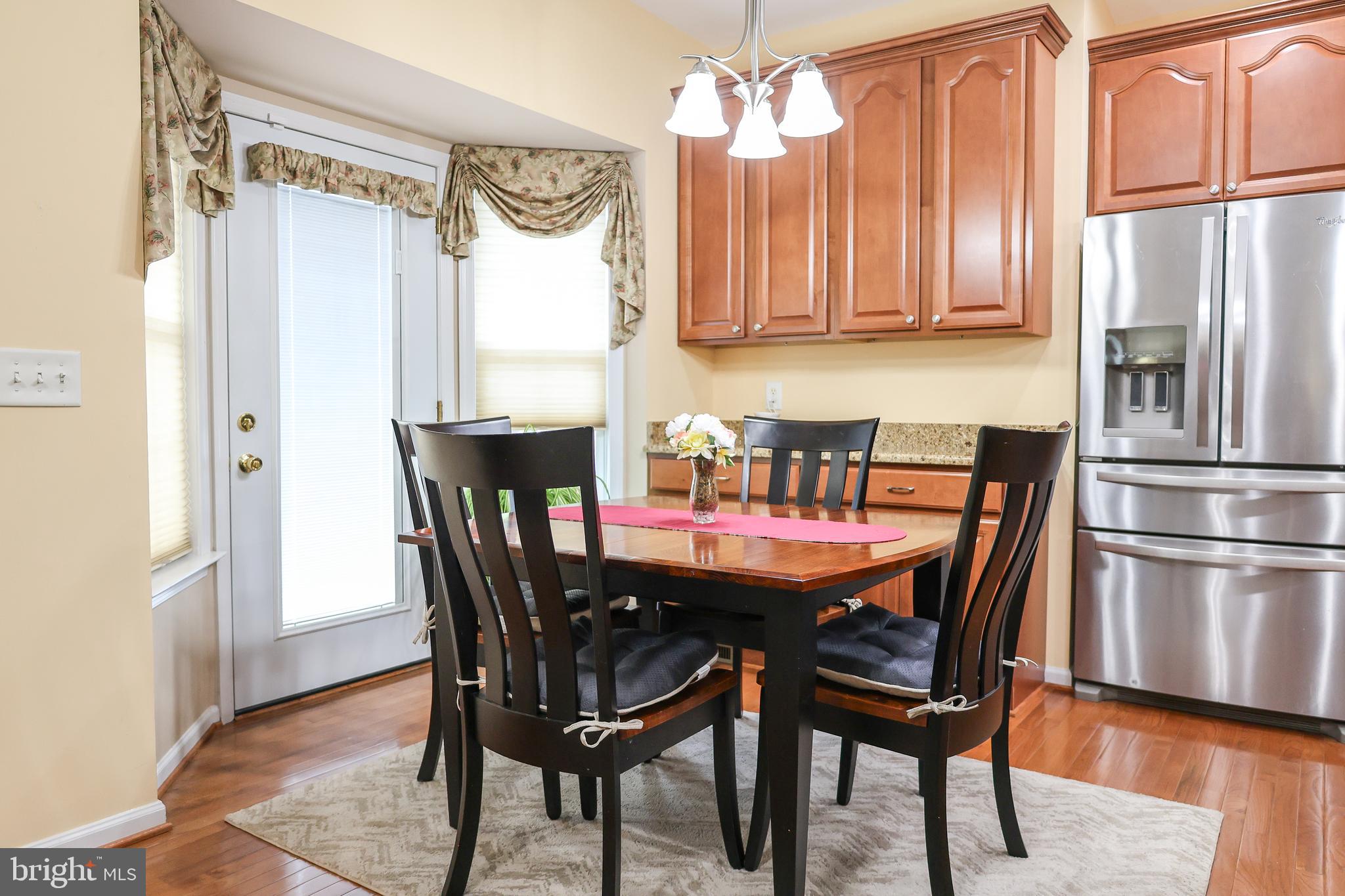 HIGH POINTE - Residential