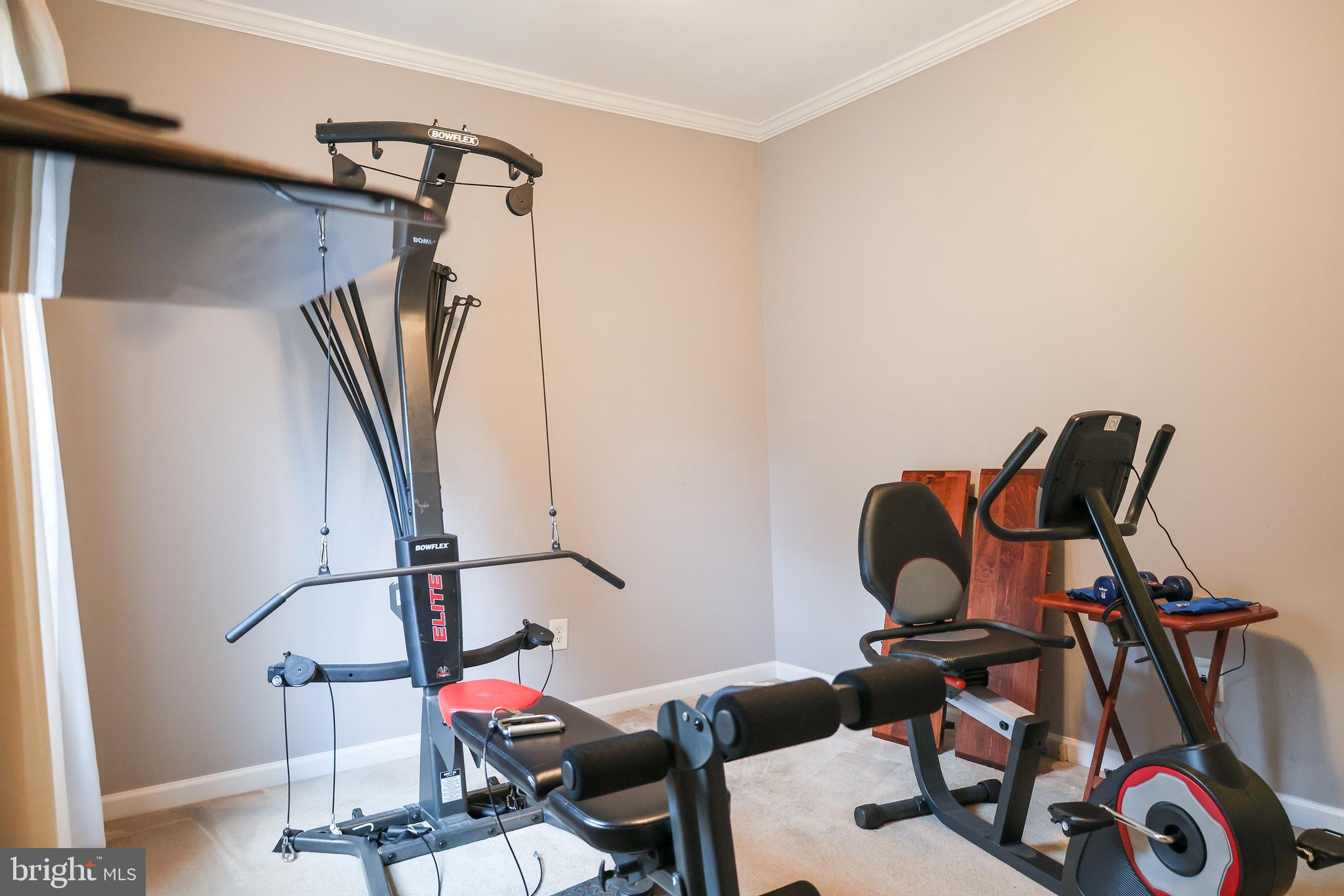 HIGH POINTE - Residential