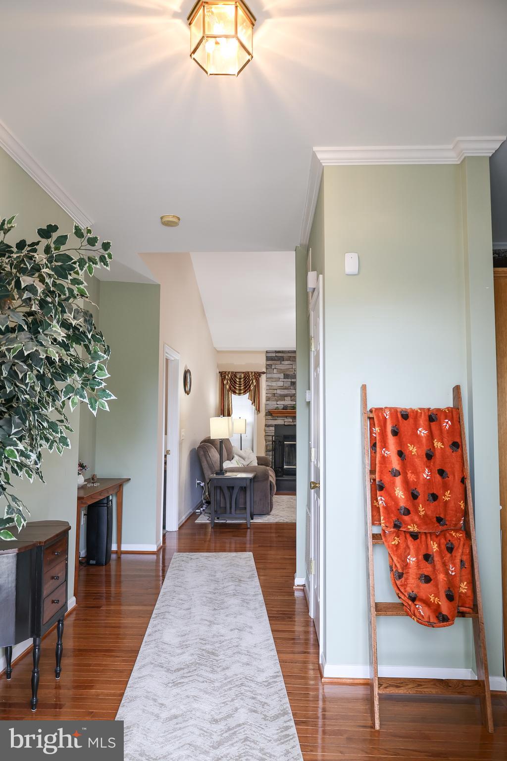 HIGH POINTE - Residential