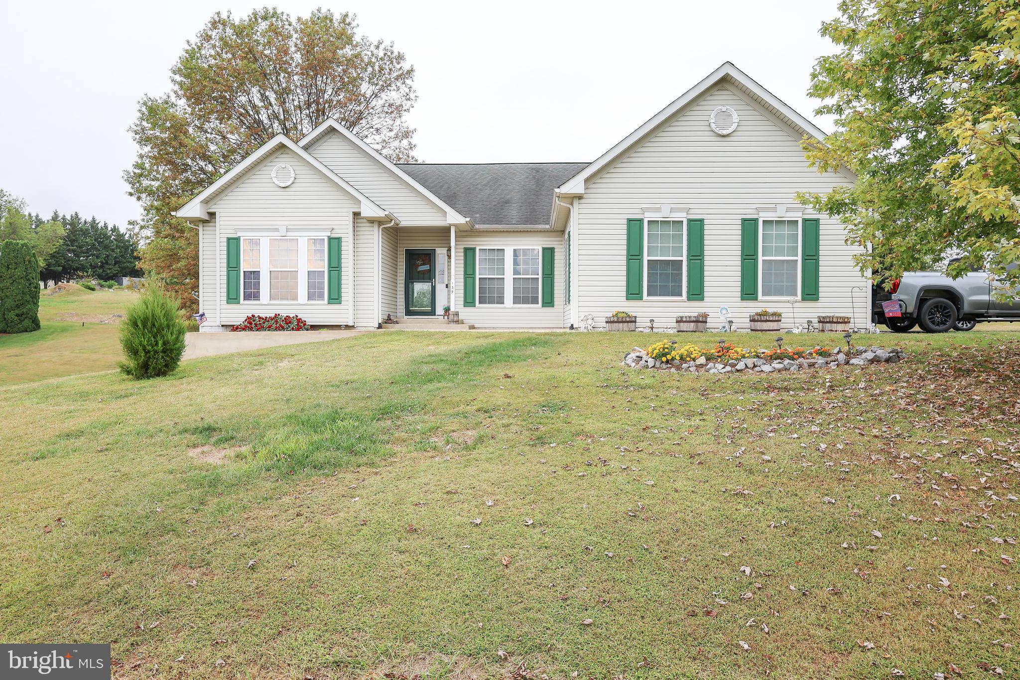 HIGH POINTE - Residential