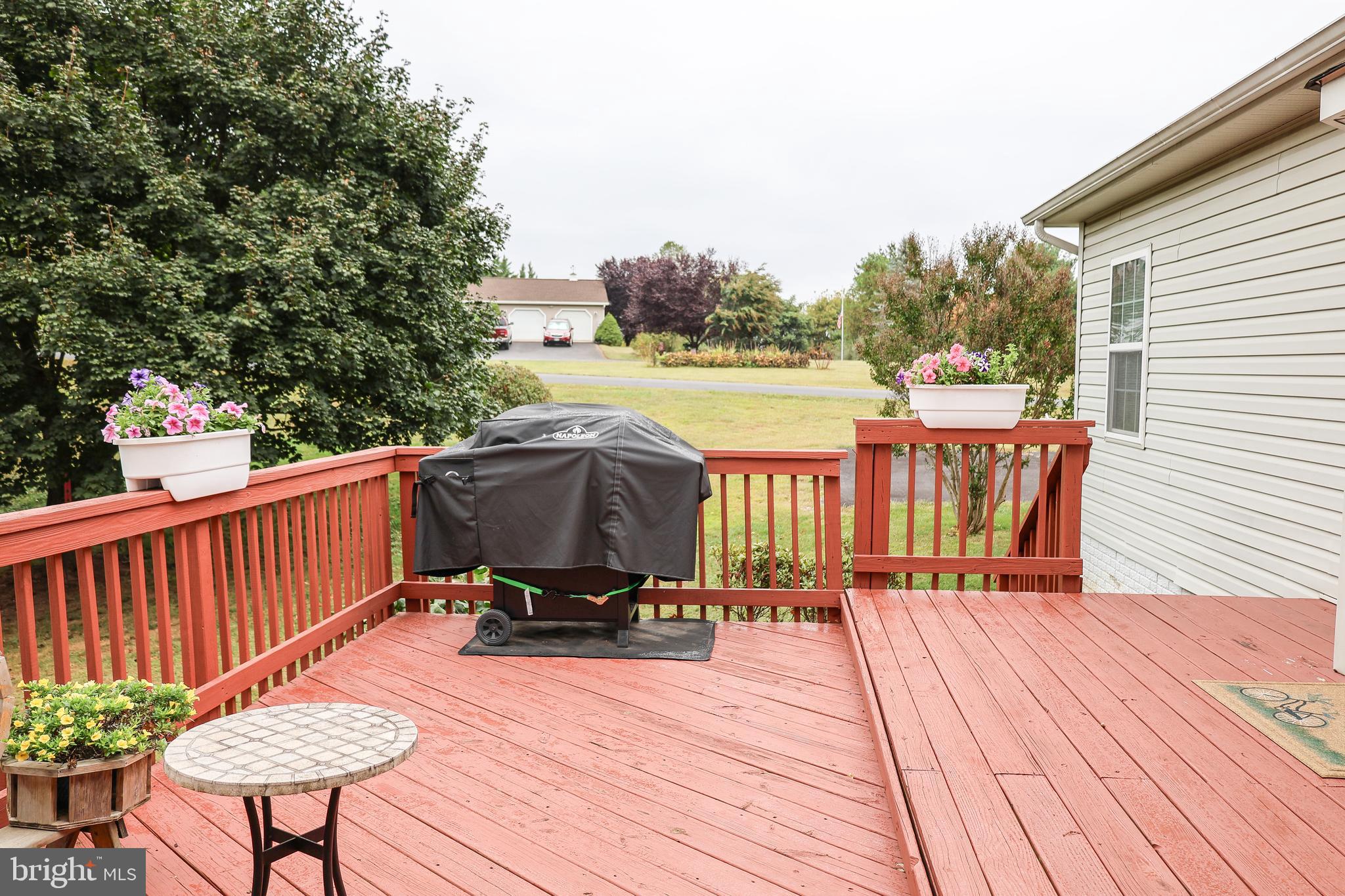 HIGH POINTE - Residential