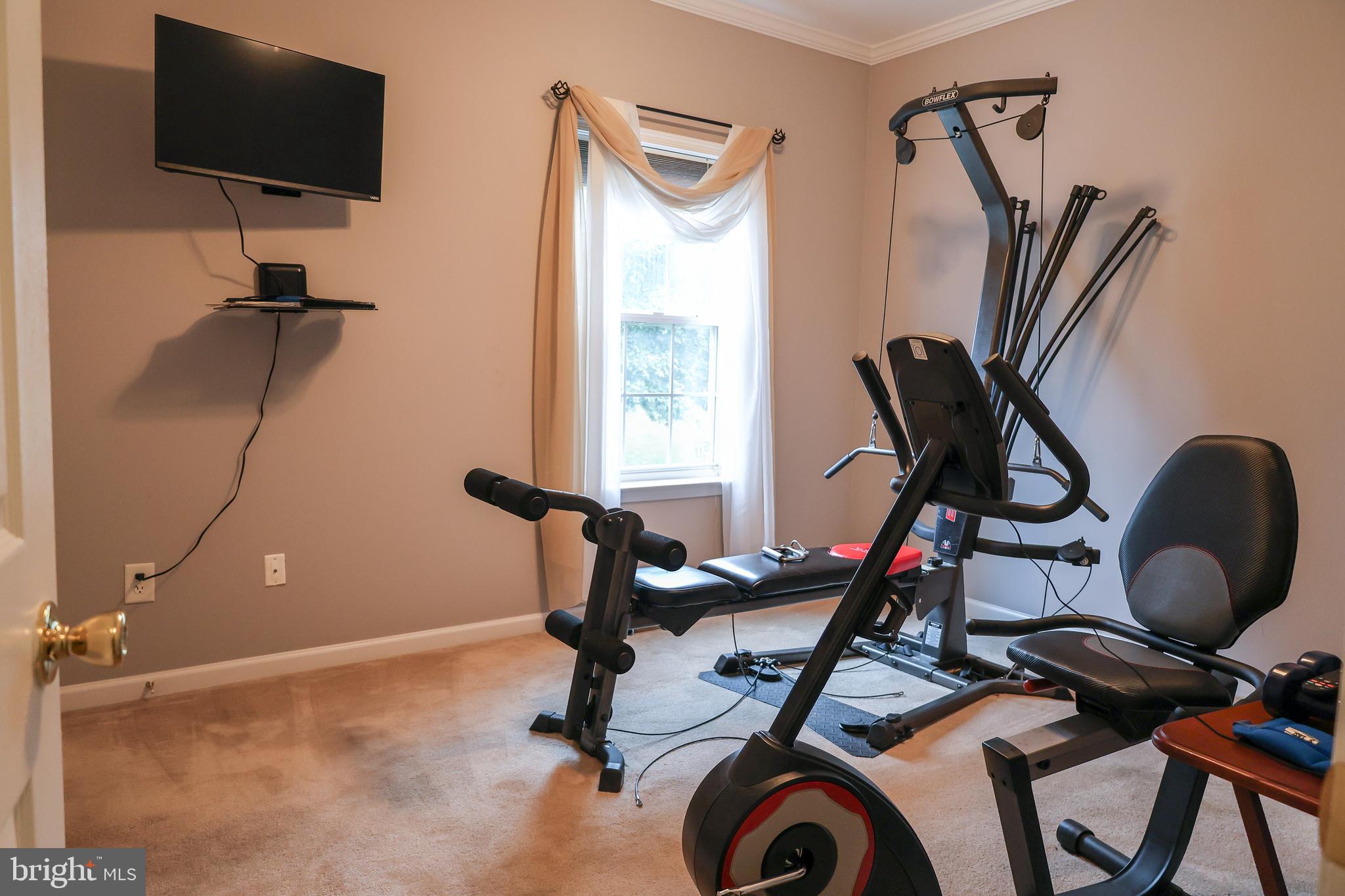 HIGH POINTE - Residential