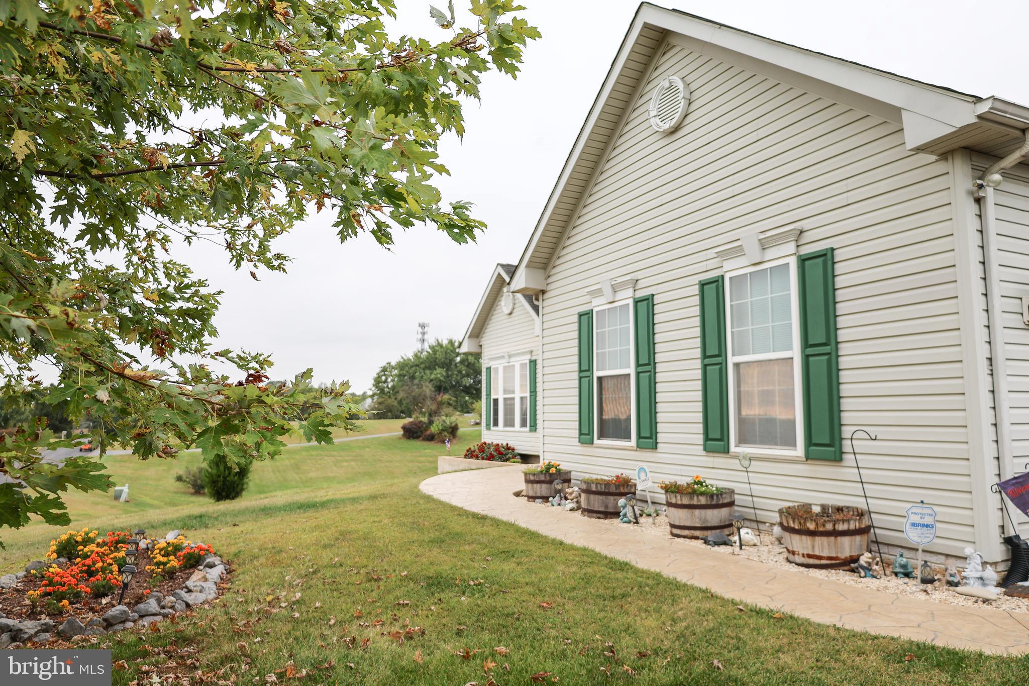 HIGH POINTE - Residential