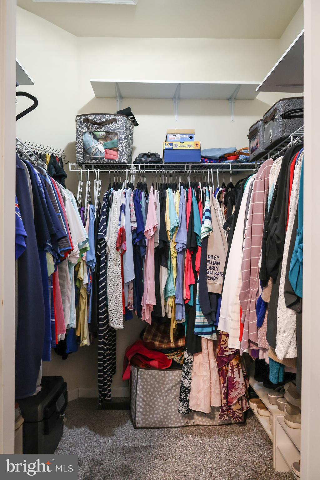 HIGH POINTE - Residential