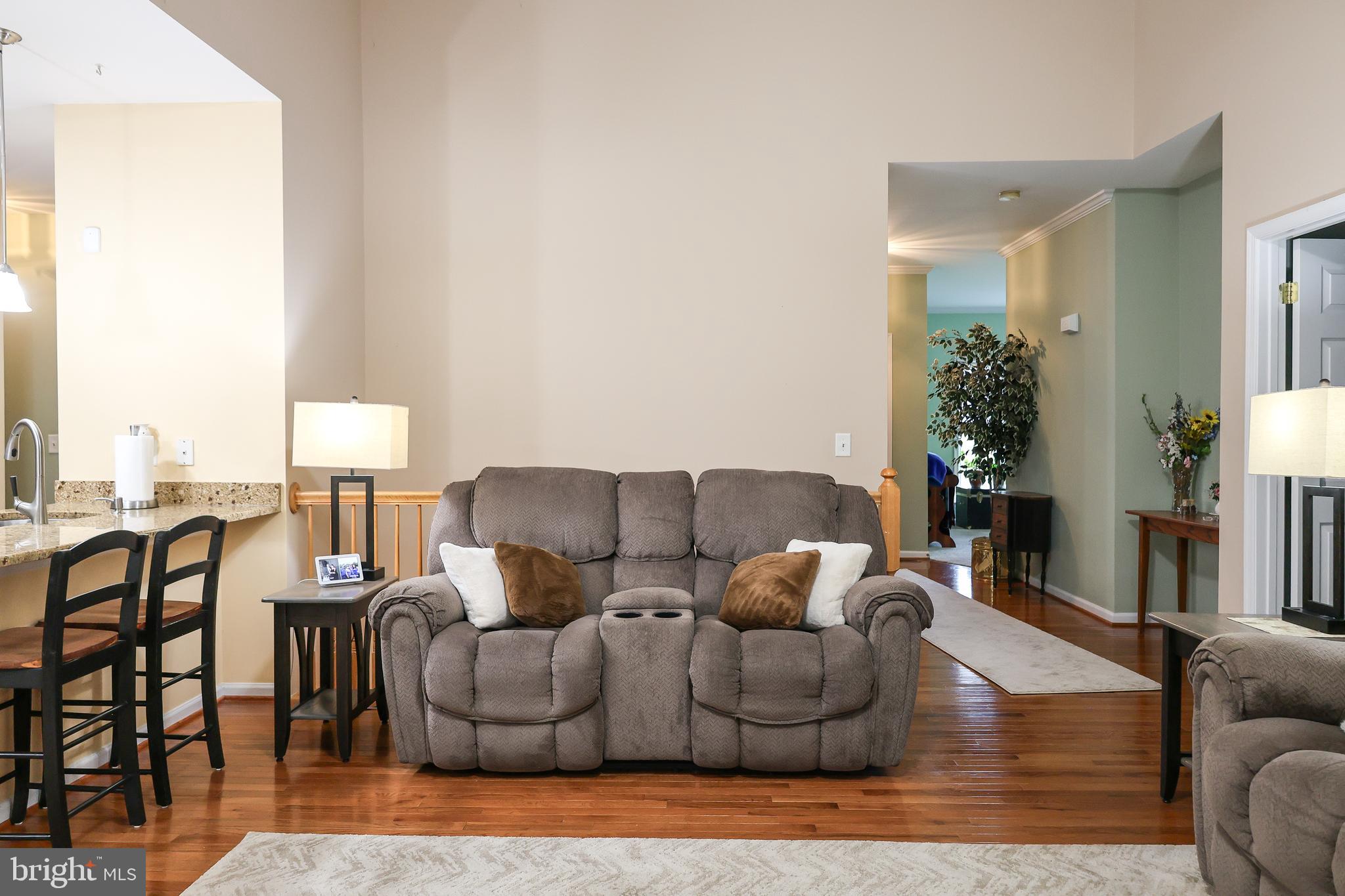 HIGH POINTE - Residential