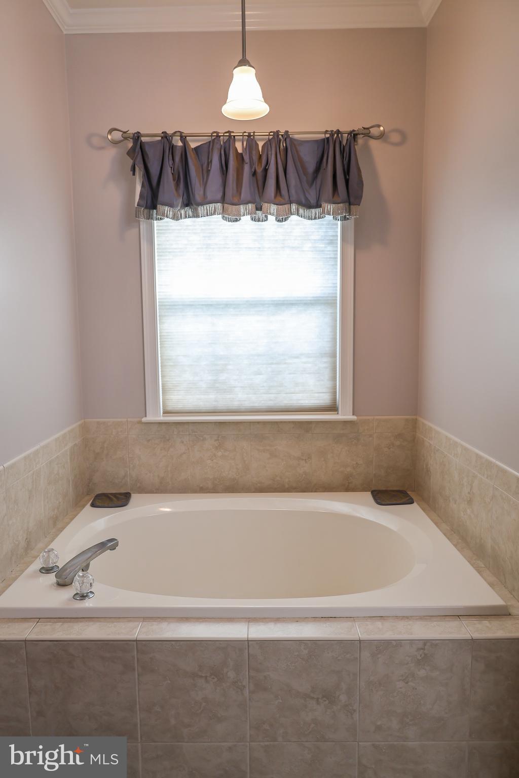 HIGH POINTE - Residential