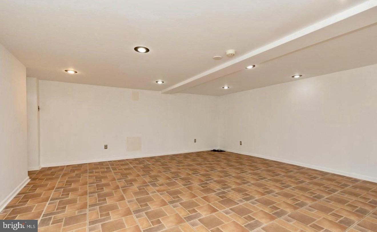 RHAWNHURST - Residential