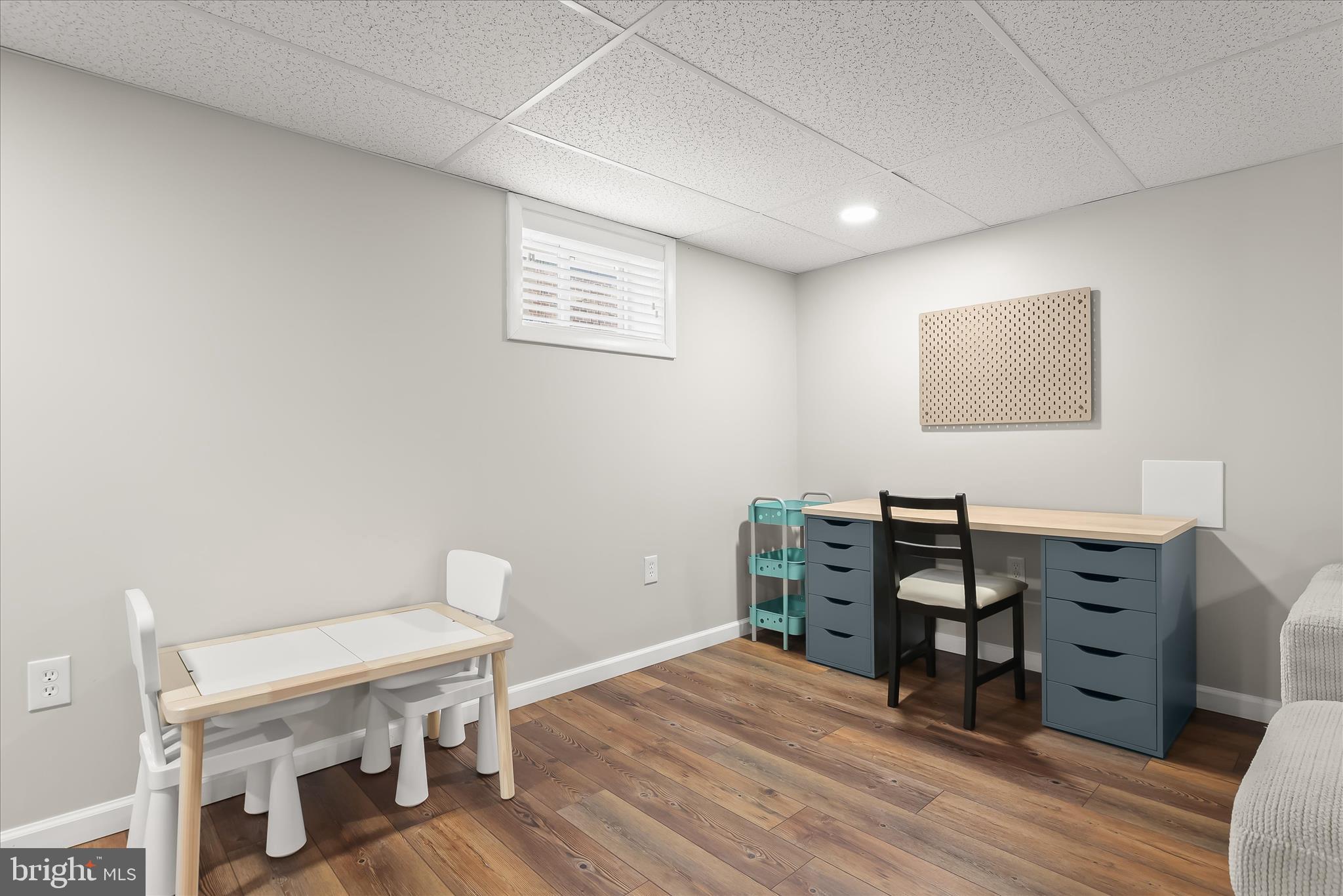 MIDDLE RIVER - Residential