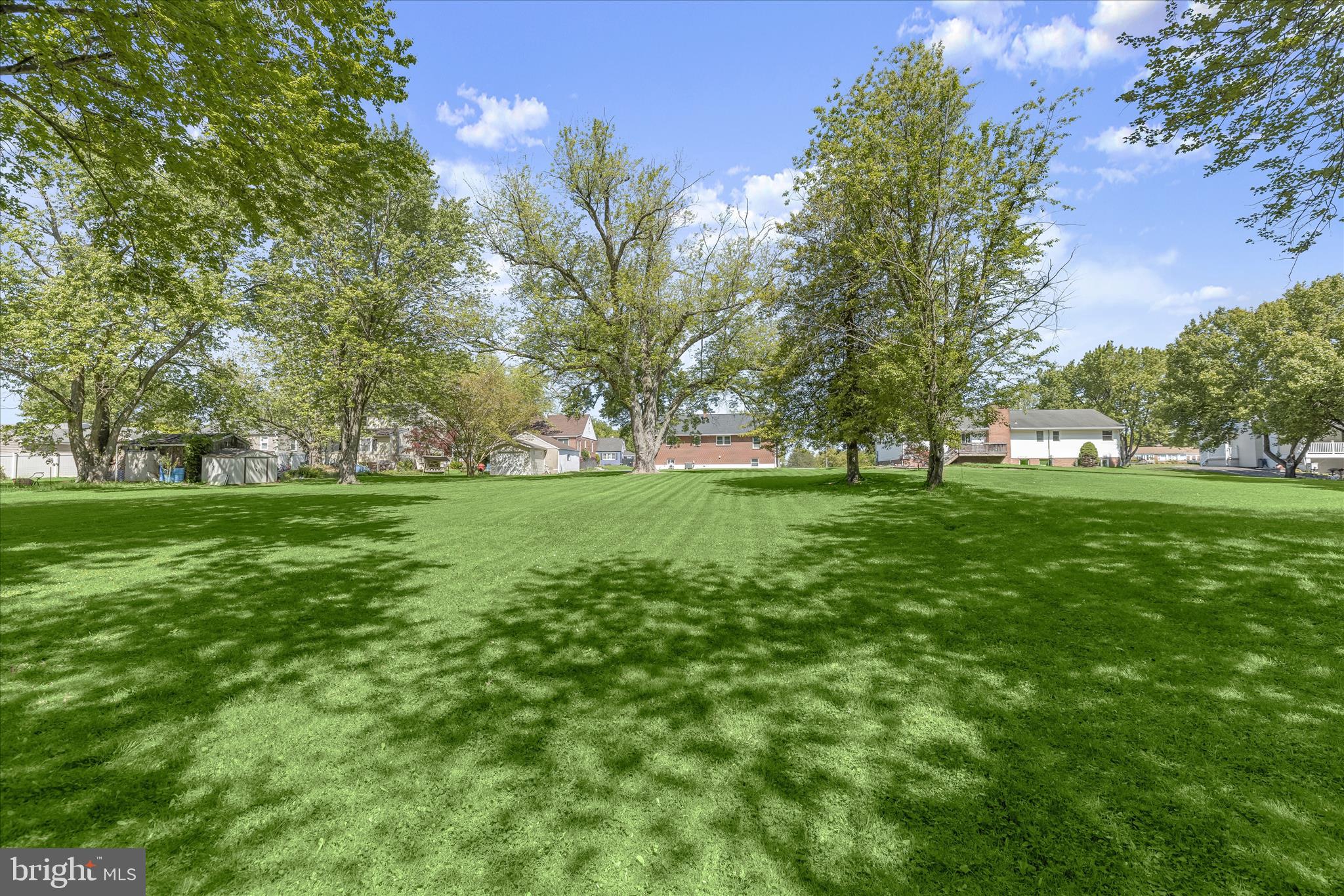 MIDDLE RIVER - Residential