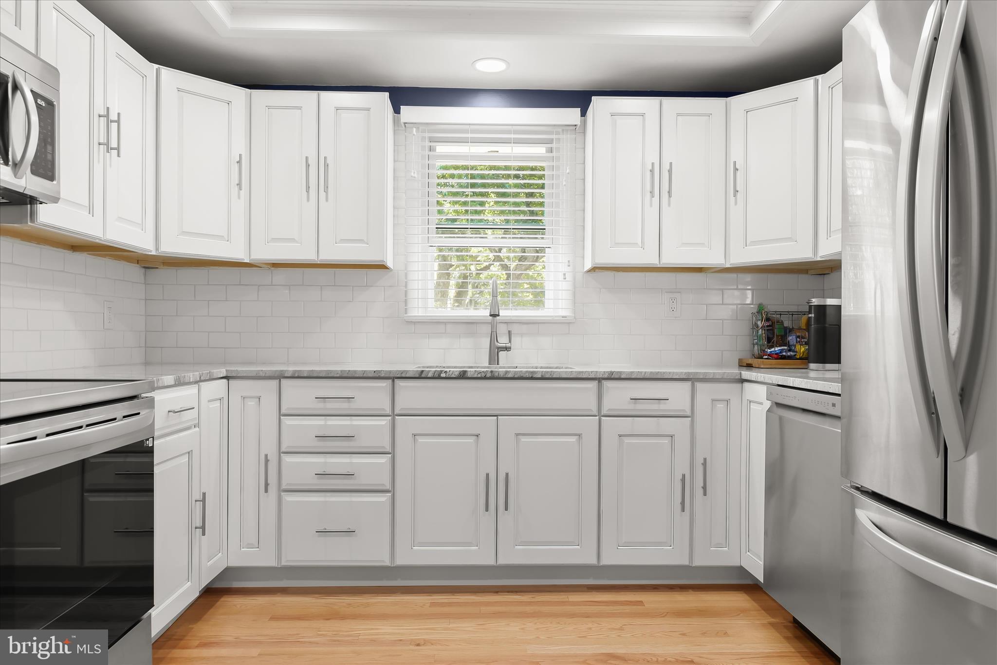 MIDDLE RIVER - Residential