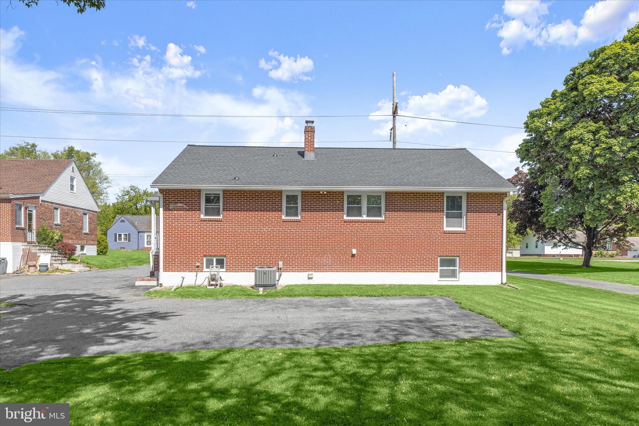 MIDDLE RIVER - Residential