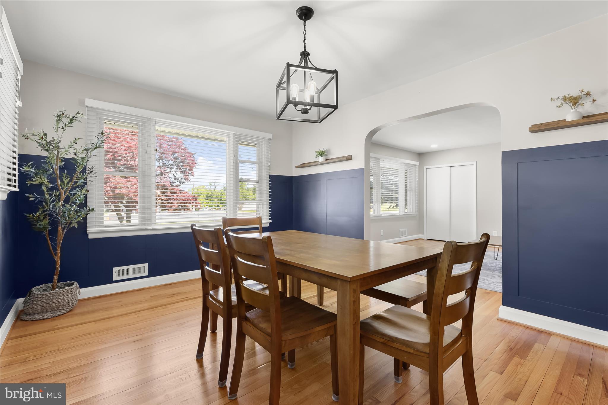 MIDDLE RIVER - Residential