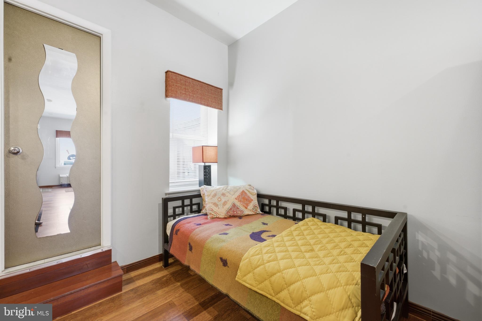 2110 SOUTH STREET 12 21101