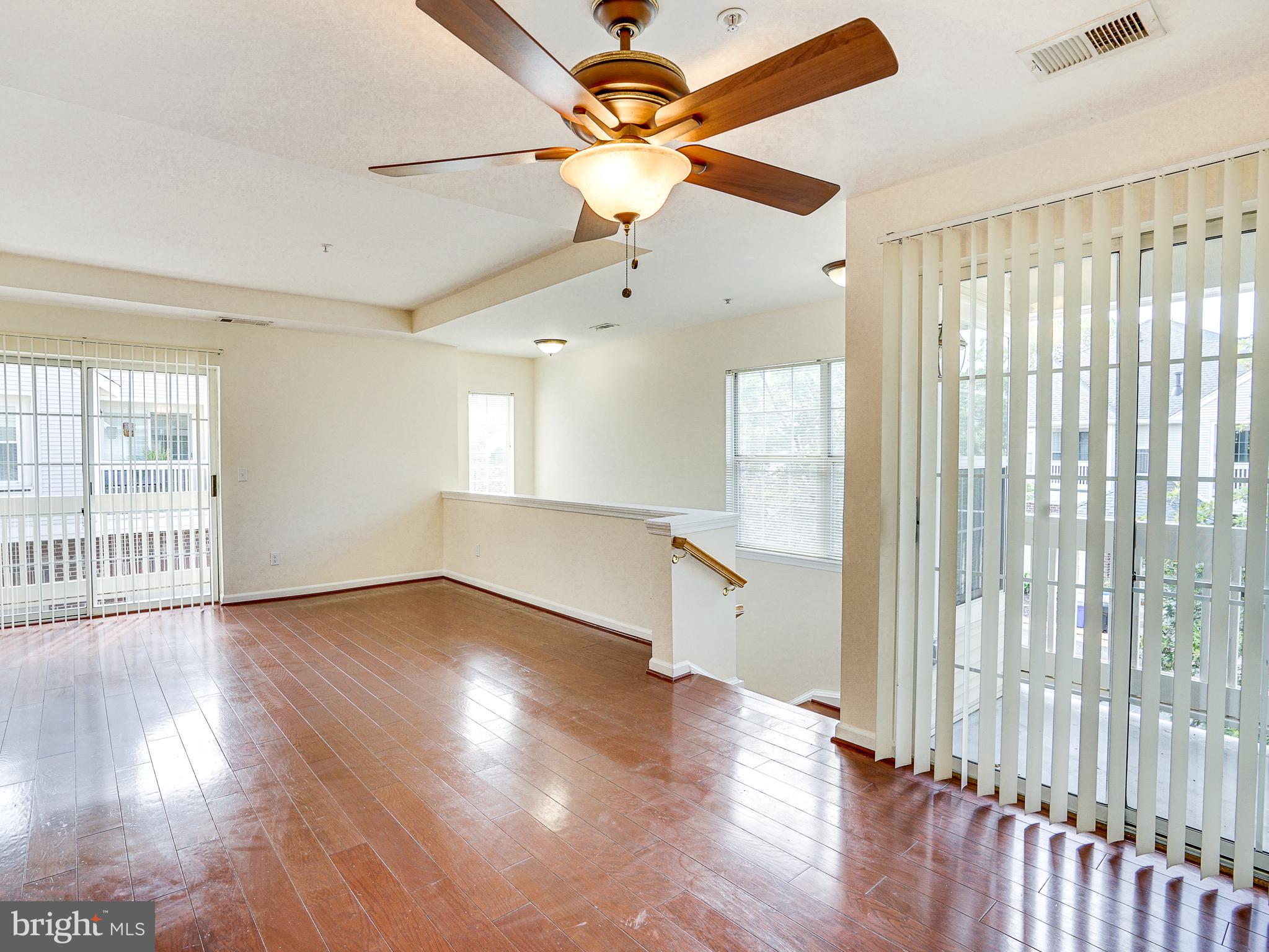 CHELSEA COURTS - Residential Lease