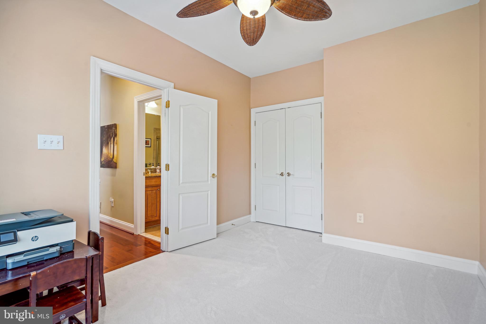 DAMASCUS OUTSIDE - Residential