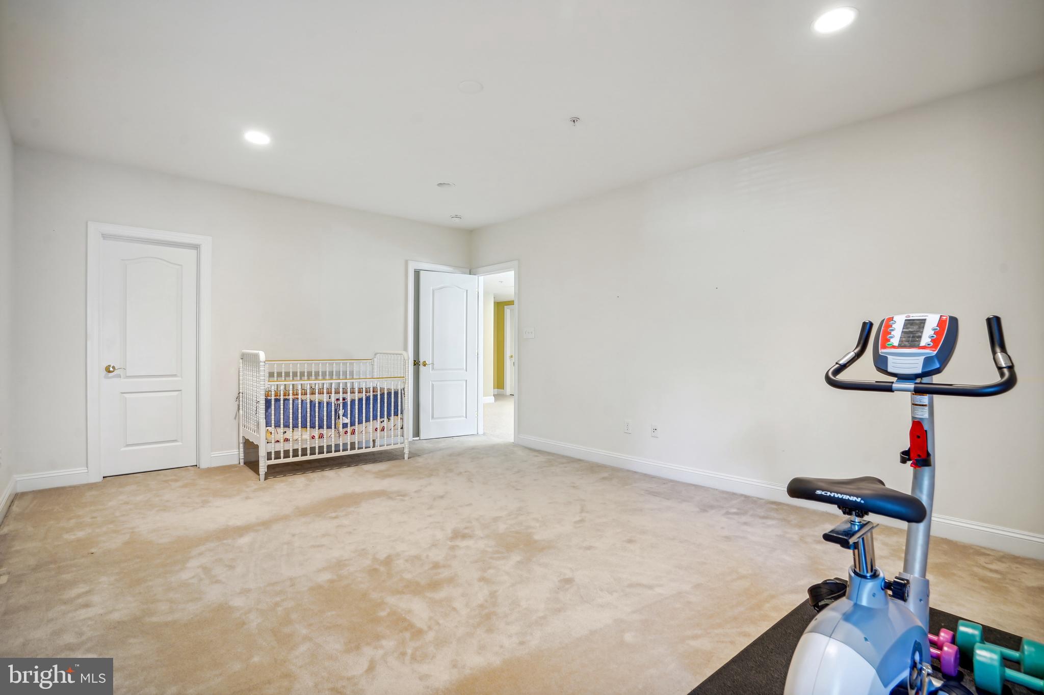 DAMASCUS OUTSIDE - Residential